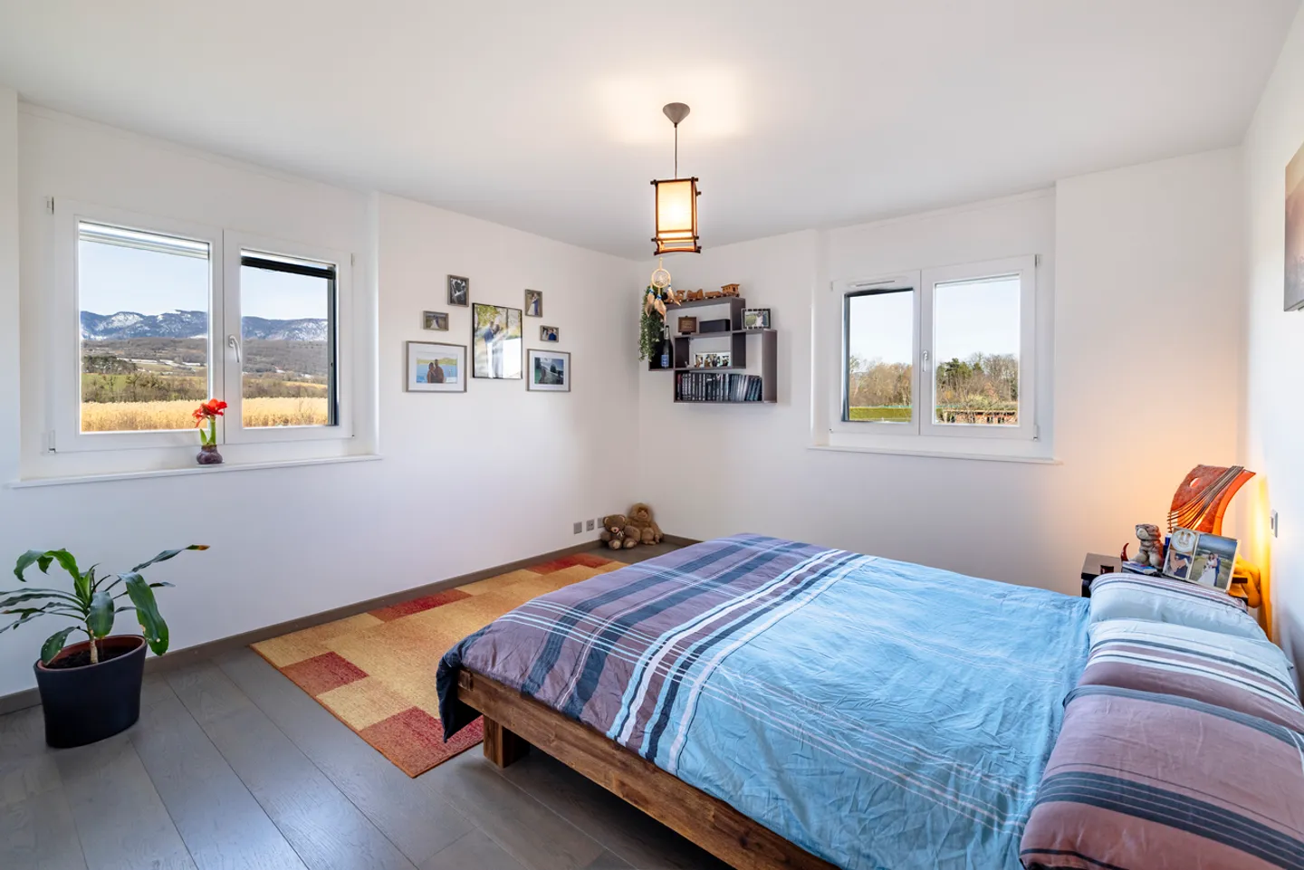 Charmant appartement traversant de 4.5 pièces avec vue sur le Jura - Photo 4 sur 6