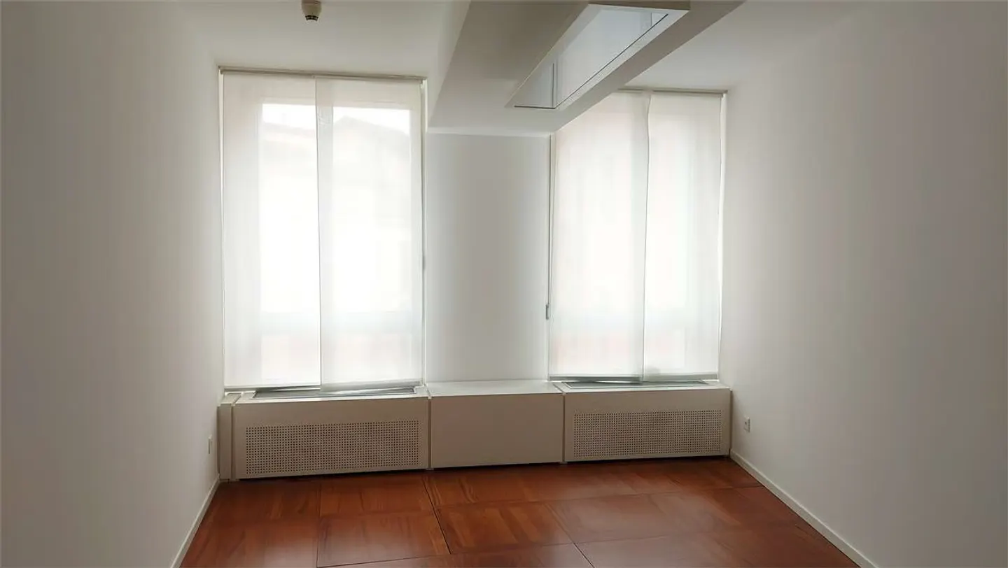 Prestigious office for rent in Lugano - Photo 8 of 13