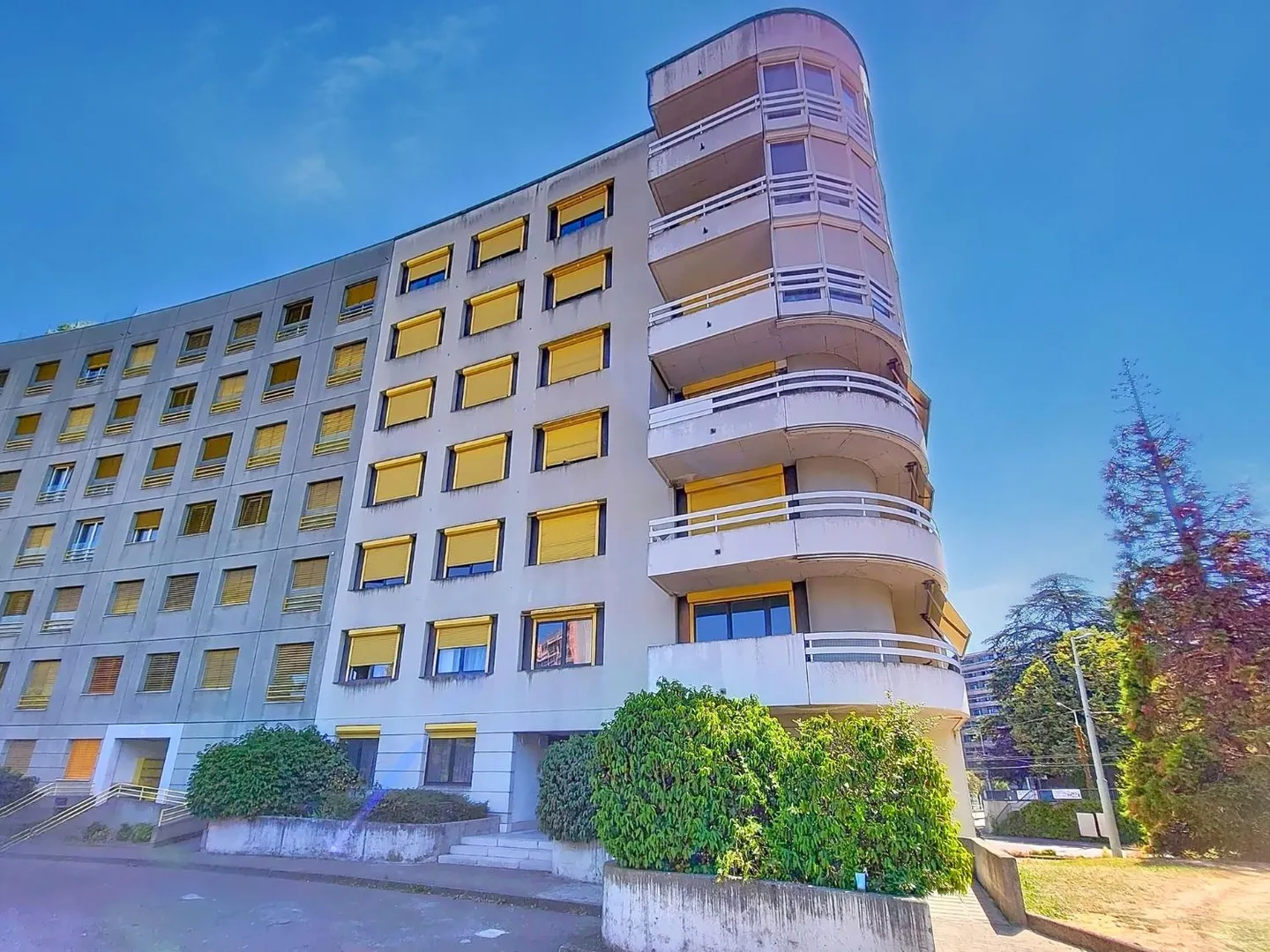 Place de Parking Intérieure à Tivoli - Photo 1 sur 1