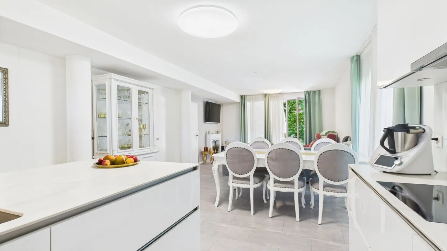 Familial, lumineux et moderne - appartement de jardin élégant. - Photo 7 sur 23