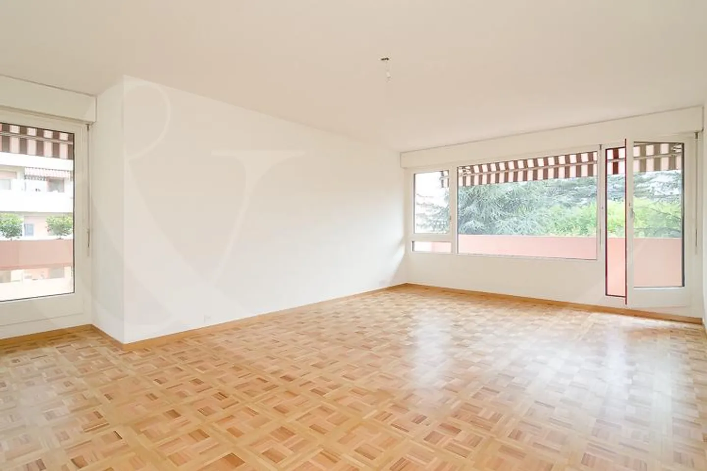 Prächtige 7-Zimmer-Wohnung - Foto 4 von 8