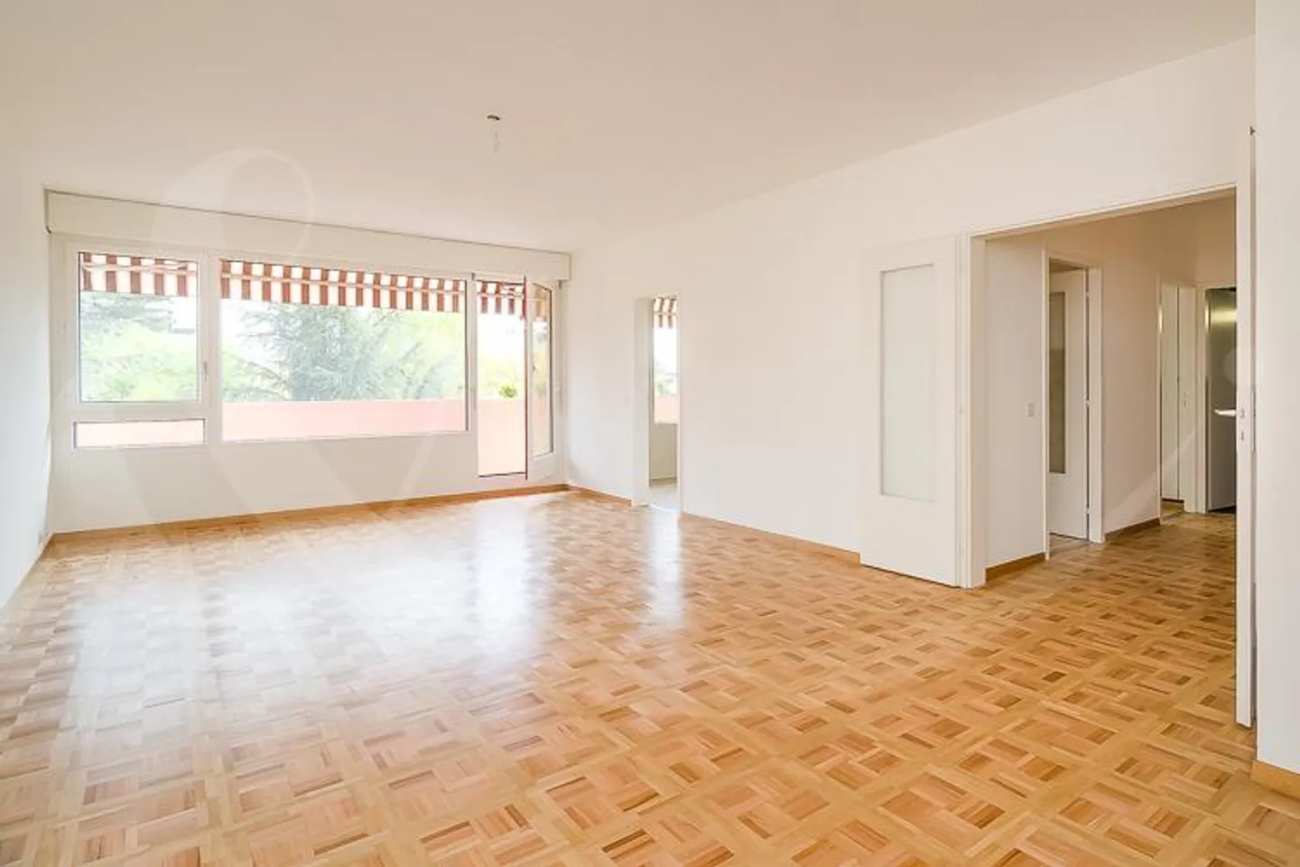 Prächtige 7-Zimmer-Wohnung - Foto 5 von 8