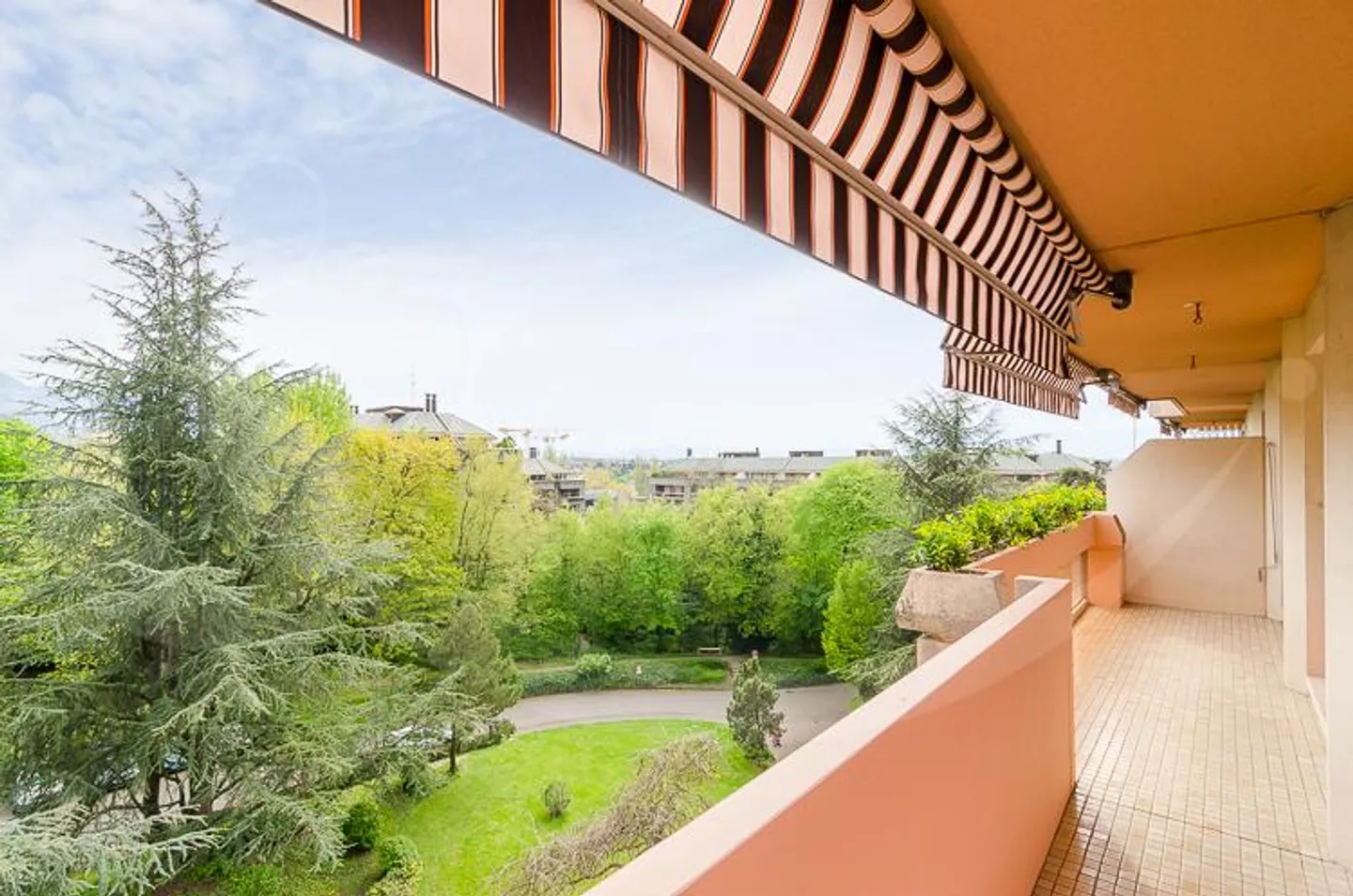 Prächtige 7-Zimmer-Wohnung - Foto 6 von 8