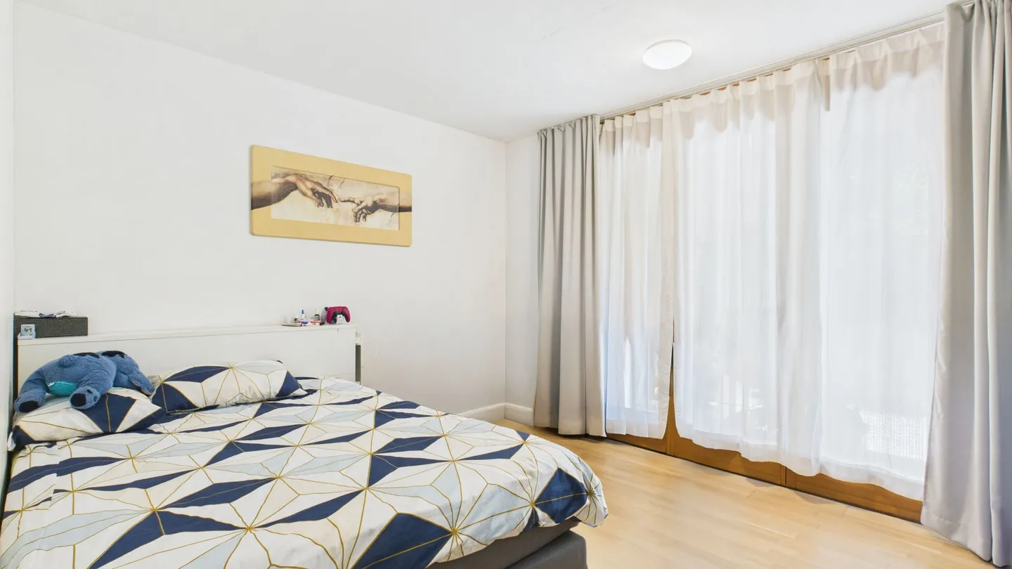 Familial, lumineux et moderne - appartement de jardin élégant. - Photo 12 sur 23