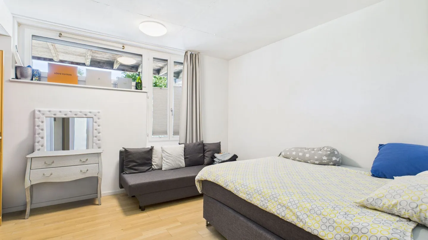 Familial, lumineux et moderne - appartement de jardin élégant. - Photo 16 sur 23