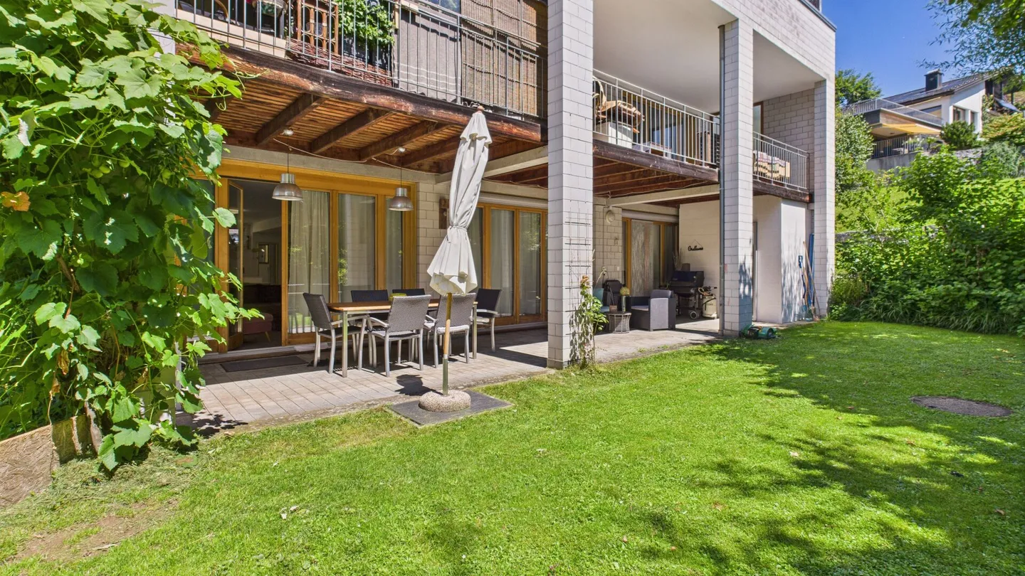 Familial, lumineux et moderne - appartement de jardin élégant. - Photo 19 sur 23