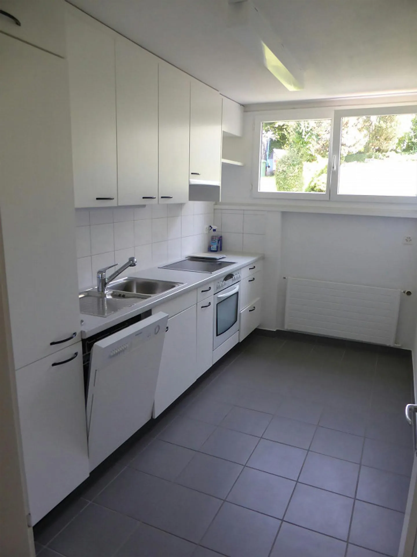 Appartement 3 pièces au rez-de-chaussée situé au calme - Photo 3 sur 8