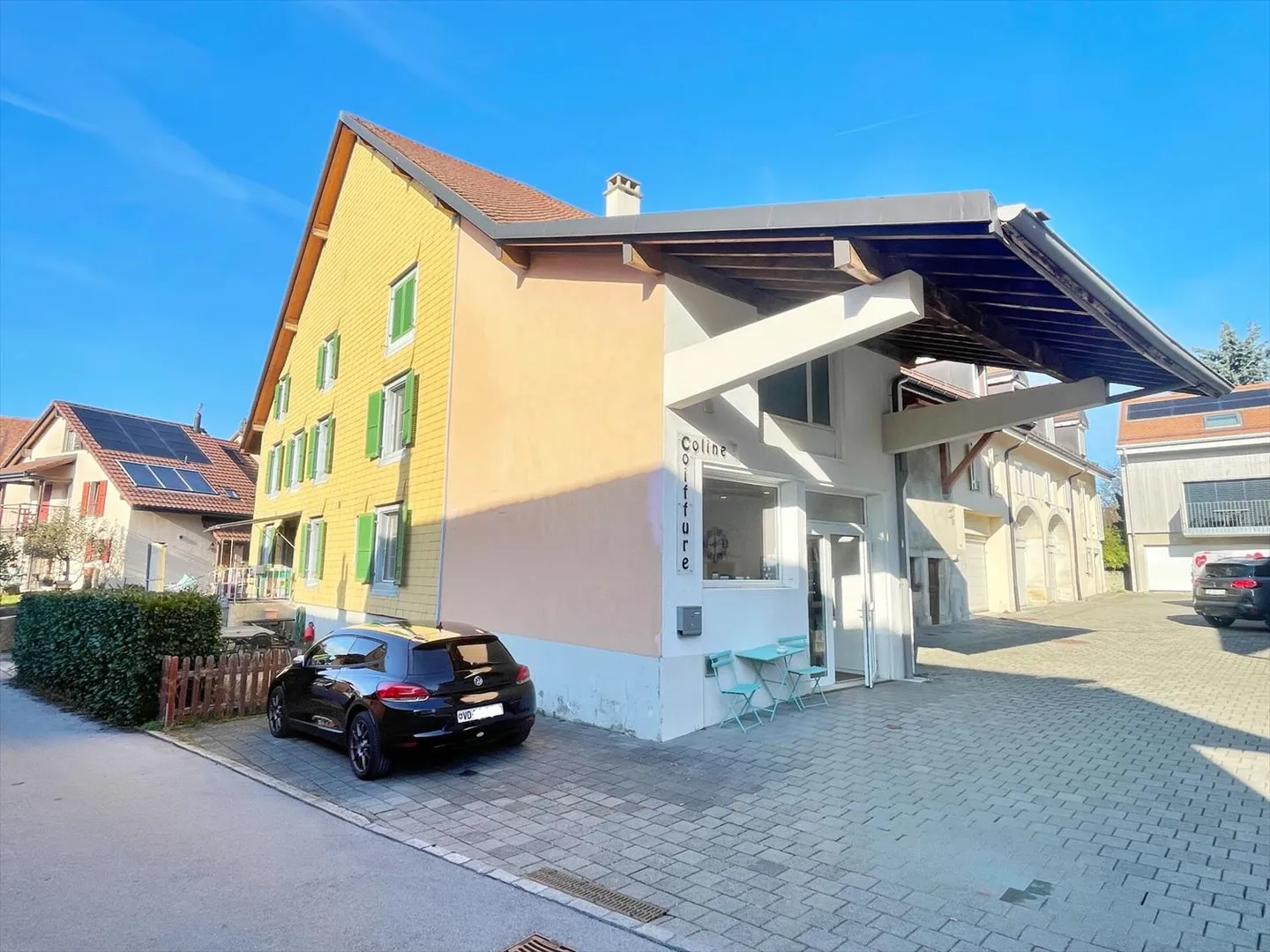 House with 2 apartments in Pampigny - Photo 2 of 13