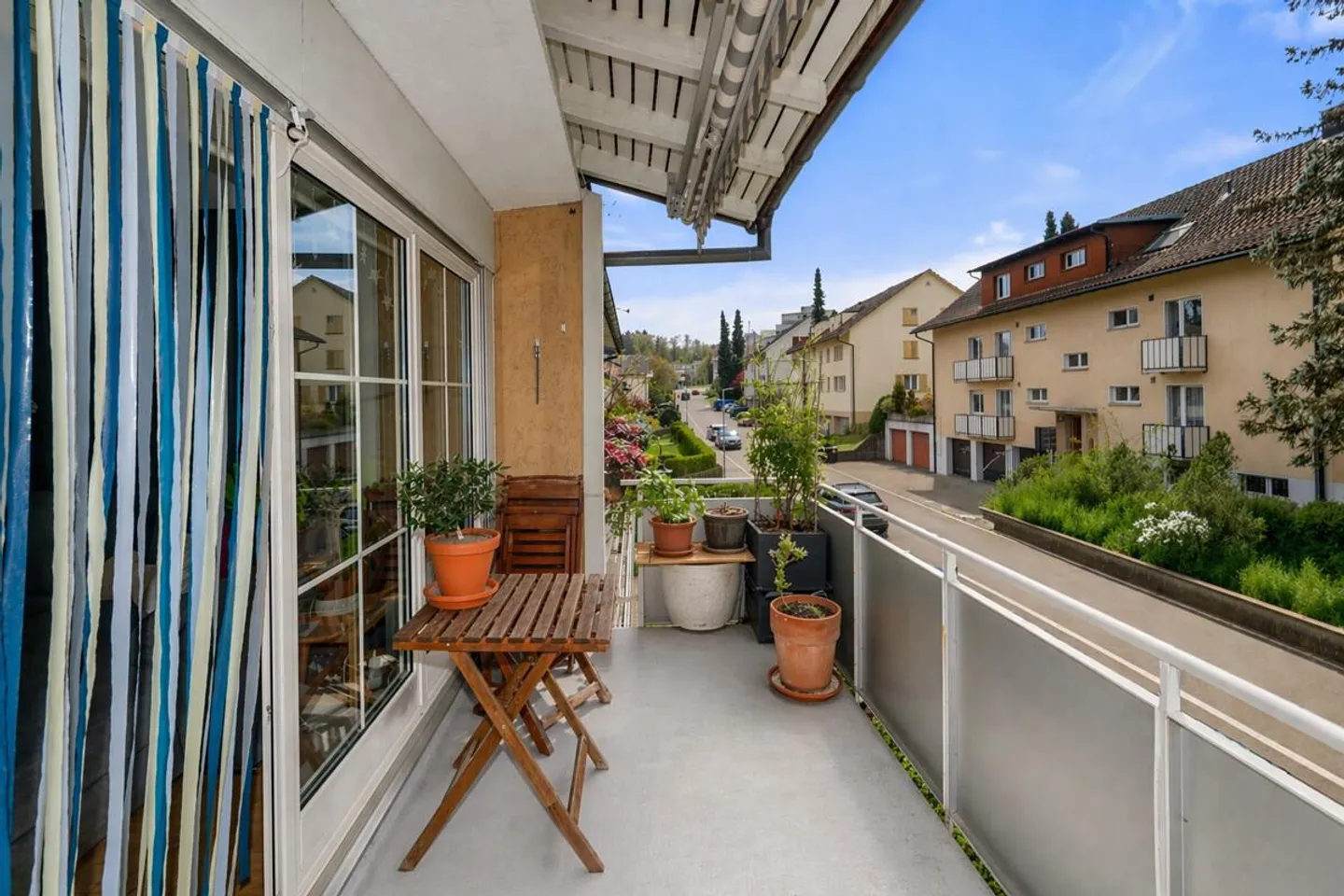 Zollikerberg: Attractive apartment with a well-thought-out living concept - Photo 3 of 5