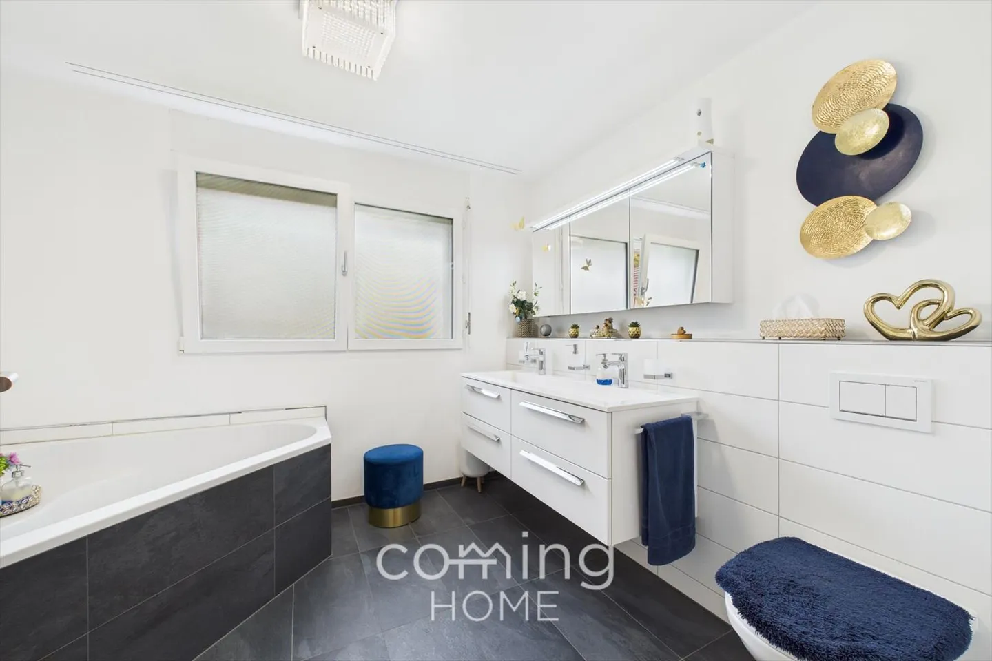 Modern 4.5-room apartment in Naters - stylish living with a garden and alpine views - Photo 7 of 13