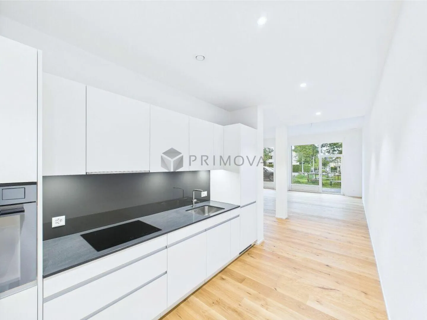 Bien visible, utilisable de manière flexible - Votre espace commercial avec vitrines... - Photo 8 sur 10