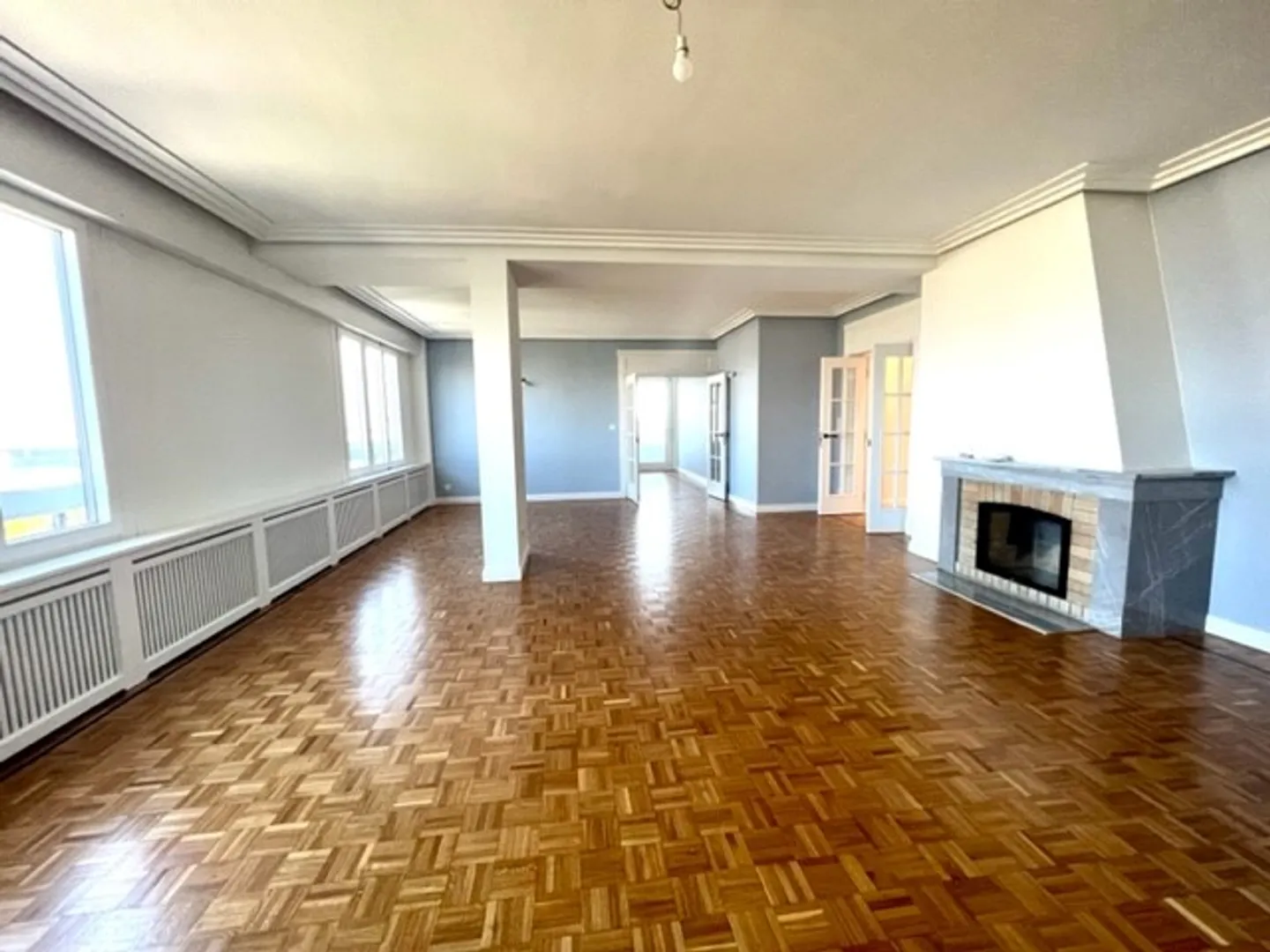 Magnifico appartamento di 7 stanze al 7° piano a Grand-Saconnex - Foto 2 di 22