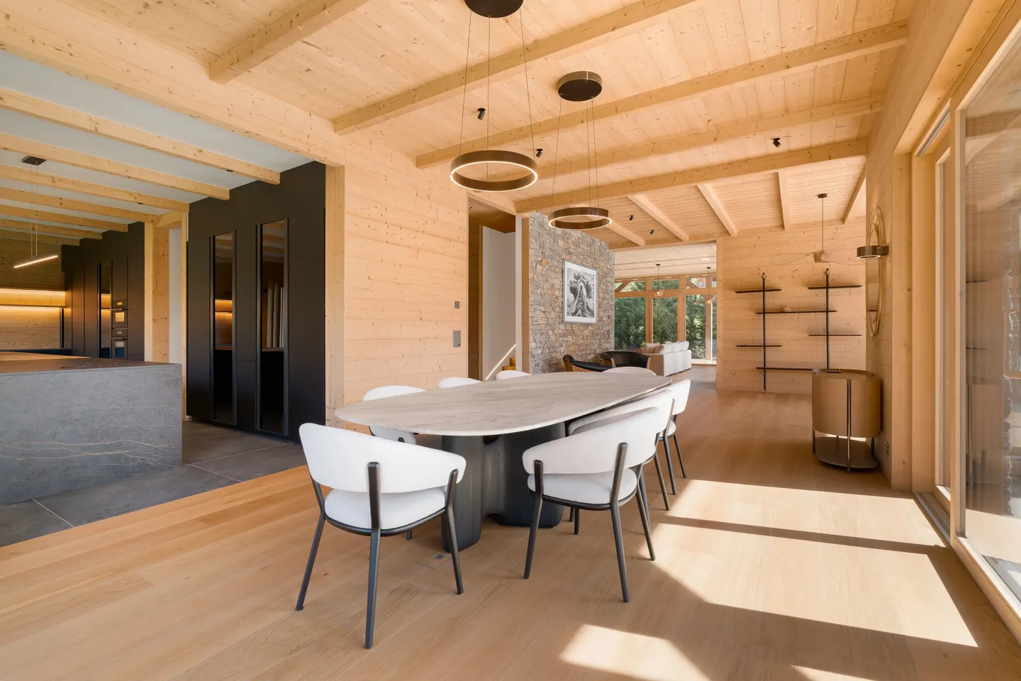 Chalet contemporain à Crans-Montana - Photo 1 sur 13