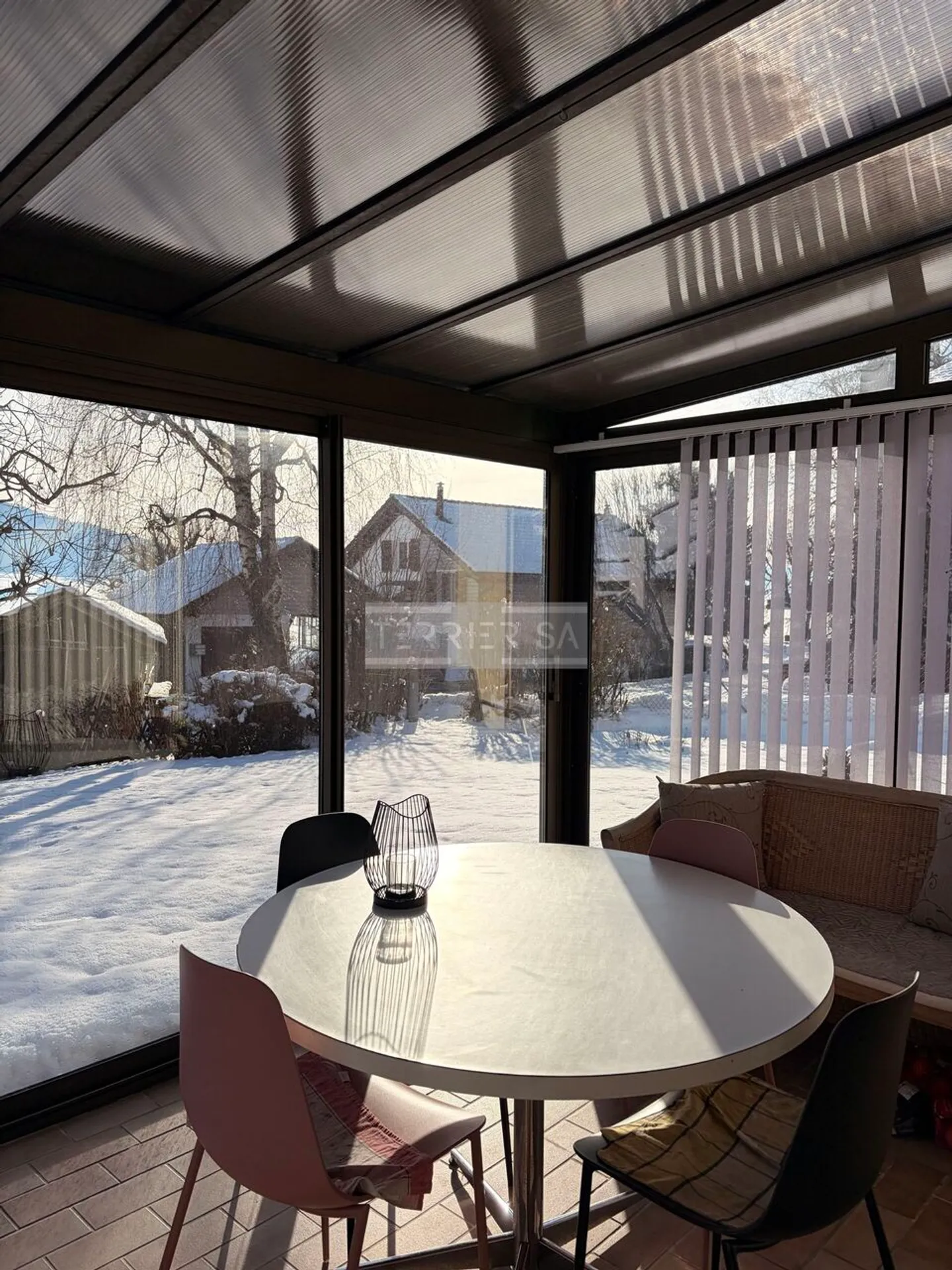 Charmante maison individuelle de 4.5 pièces dans quartier résidentiel - Photo 8 sur 13