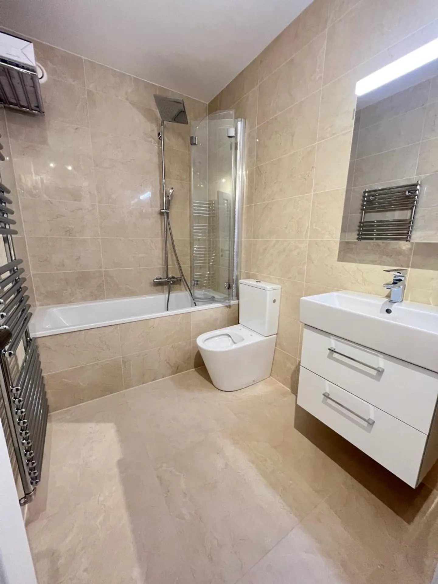 Magnifico appartamento di 7 stanze al 7° piano a Grand-Saconnex - Foto 11 di 22