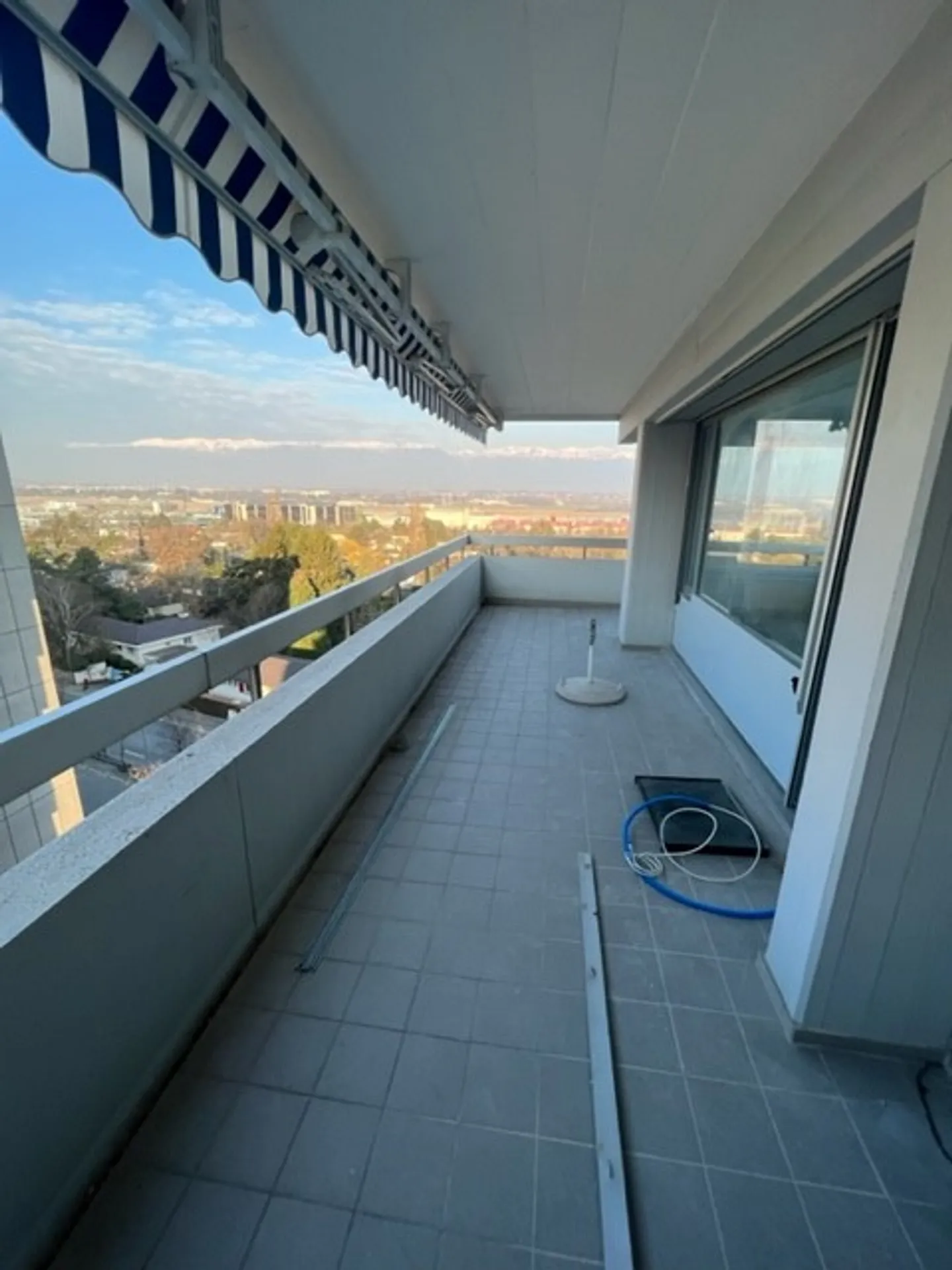 Magnifico appartamento di 7 stanze al 7° piano a Grand-Saconnex - Foto 17 di 22