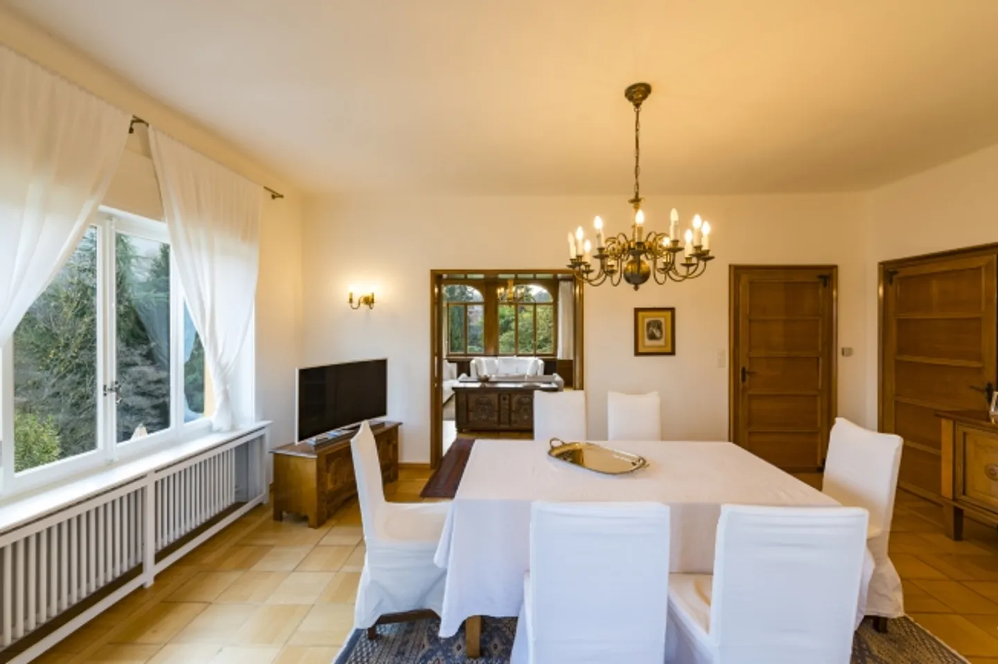 Prestigious property just a stone's throw from the center - Photo 8 of 12