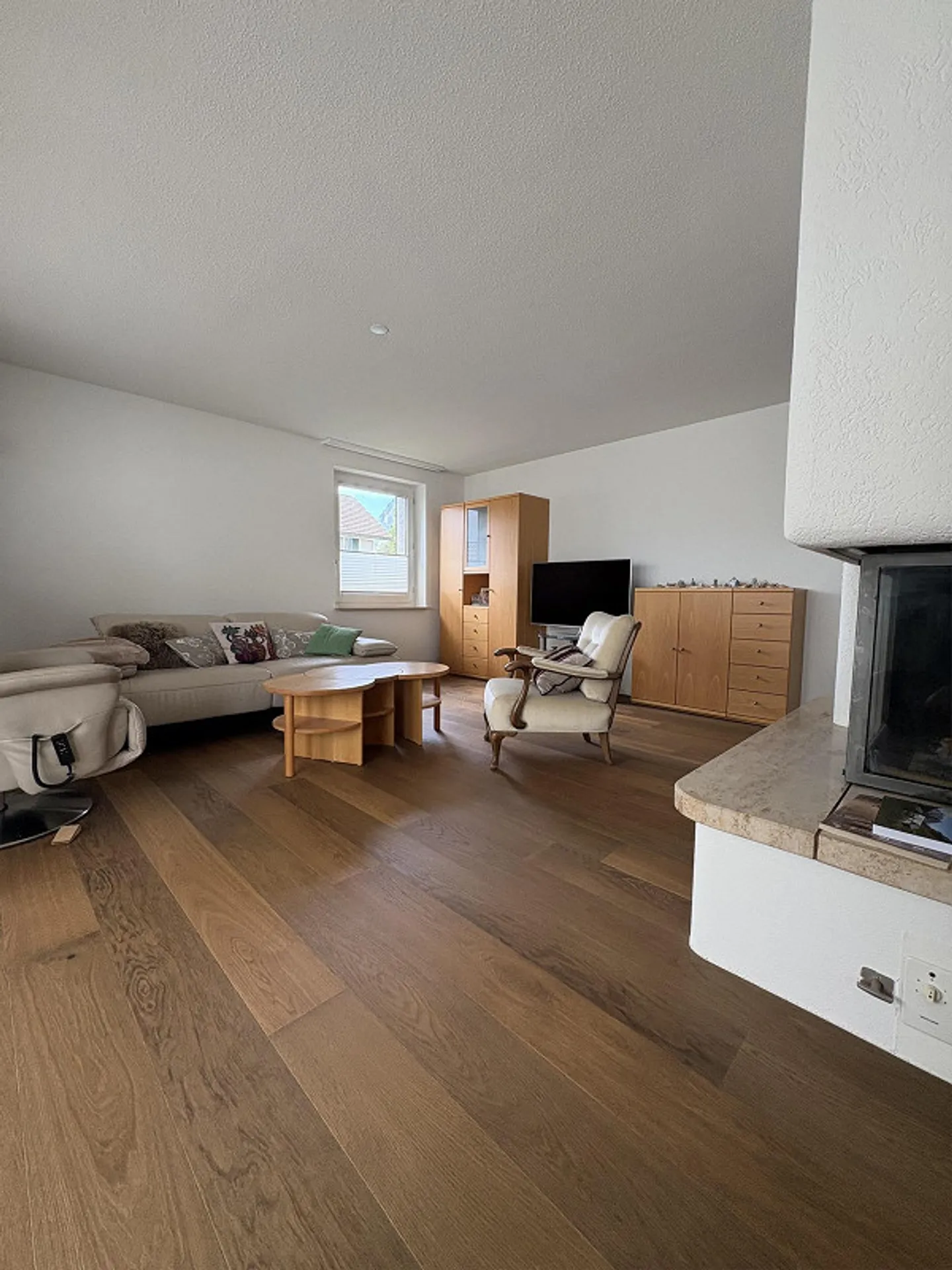 Einfamilienhaus mit Einliegerwohnung, Doppel- und WoMo Garage - Photo 7 sur 22