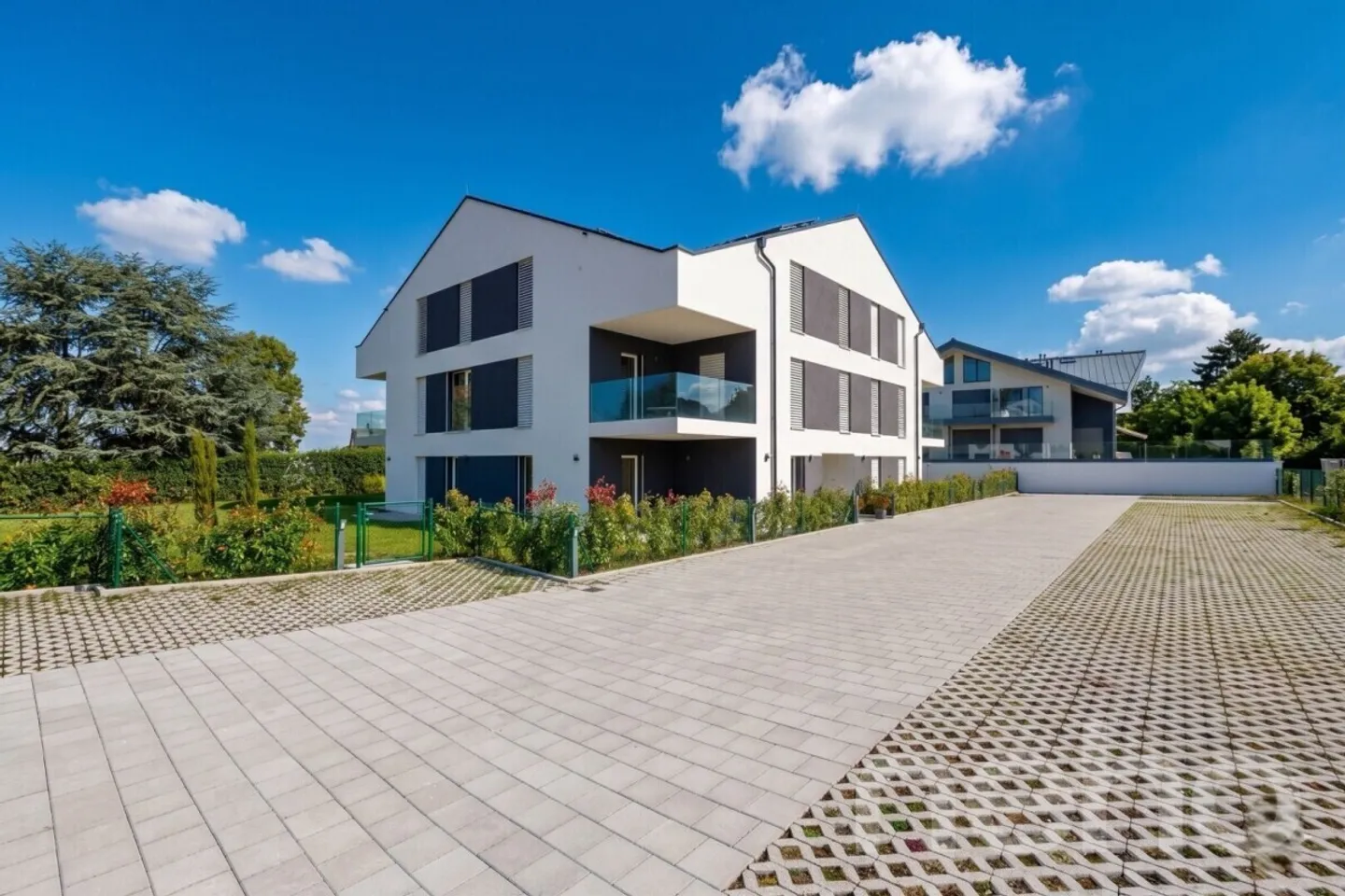 Appartement moderne avec jardin - Photo 7 sur 10