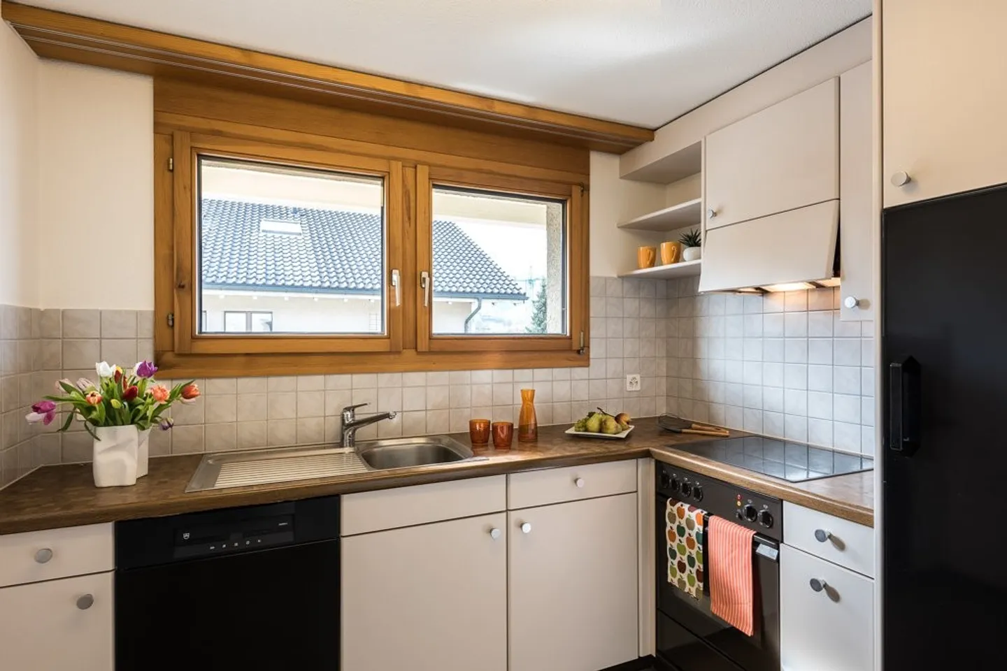 1 Free Rent & Move Stress-Free - Photo 2 of 10