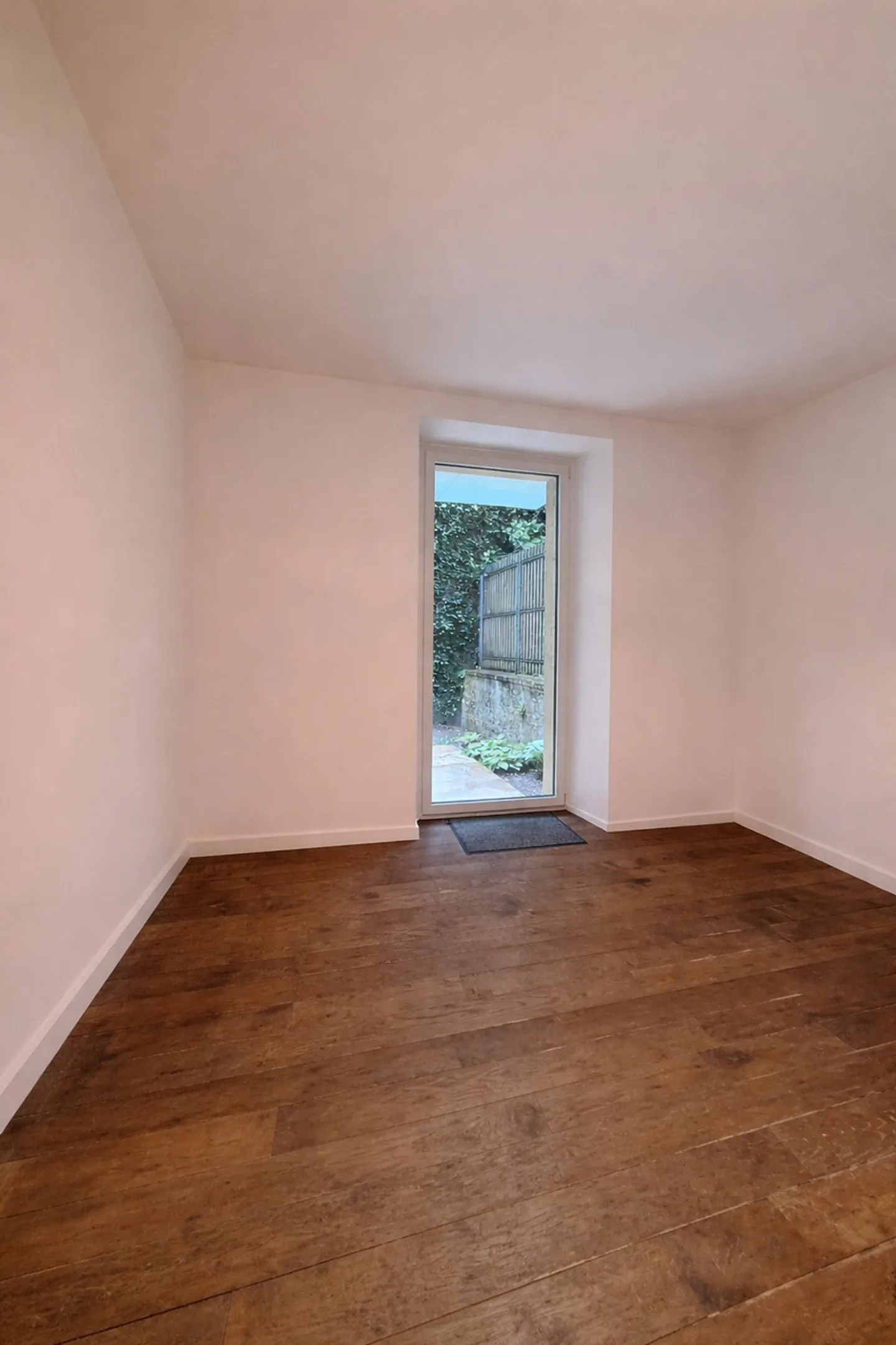 Charmant Appartement au Rez-de-Chaussée - Photo 5 sur 10