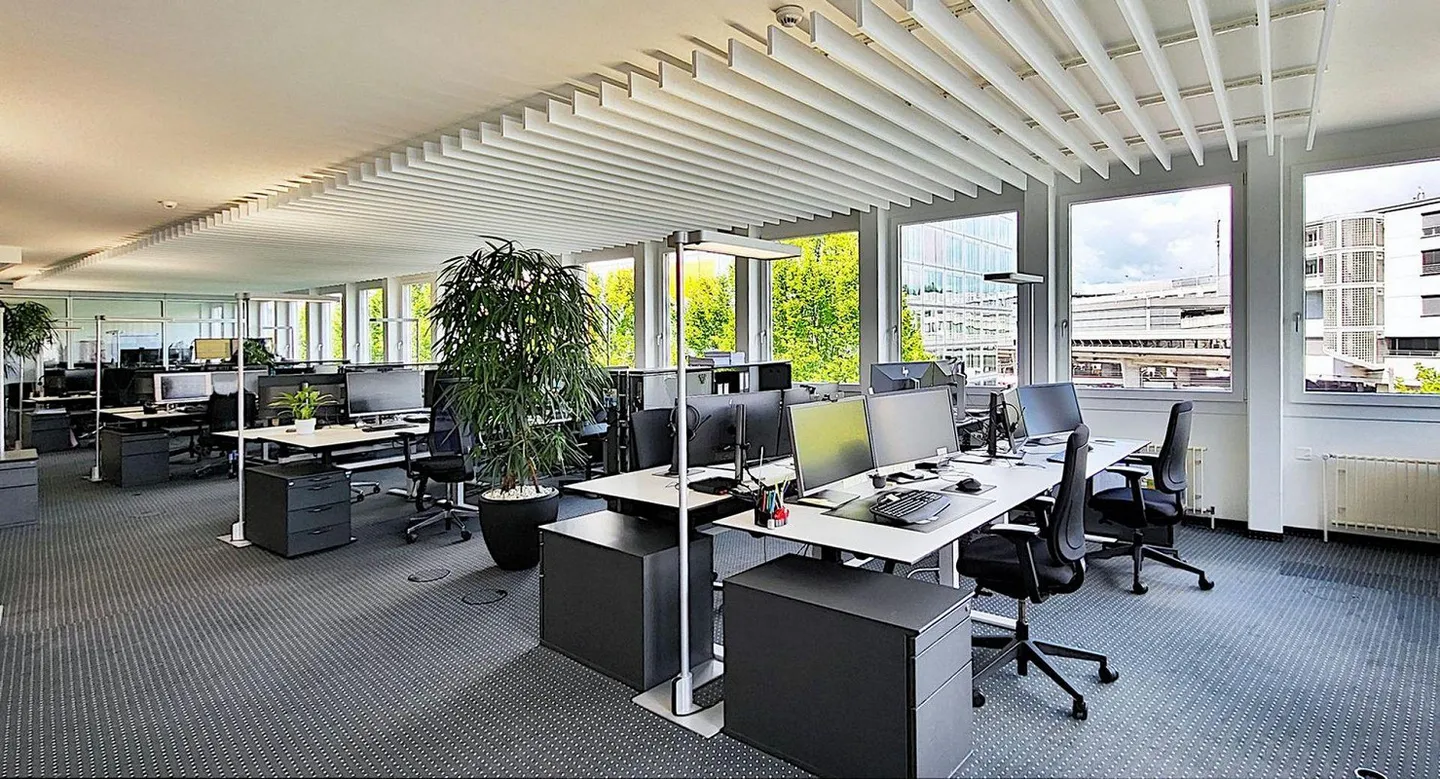 Moderne Büroflächen am See - Foto 1 von 7