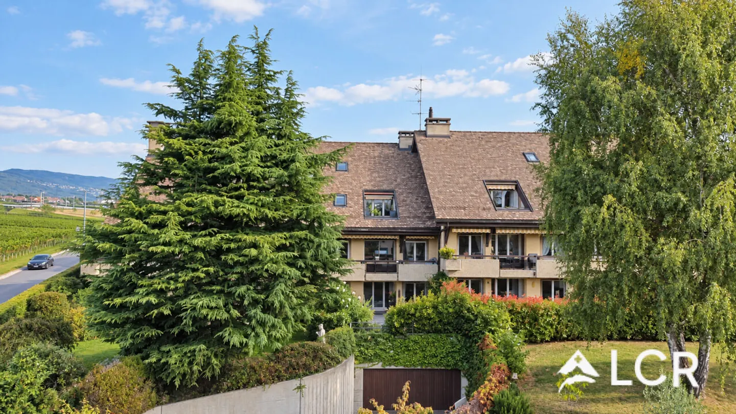 Bellissimo duplex a Eysins - Foto 1 di 13