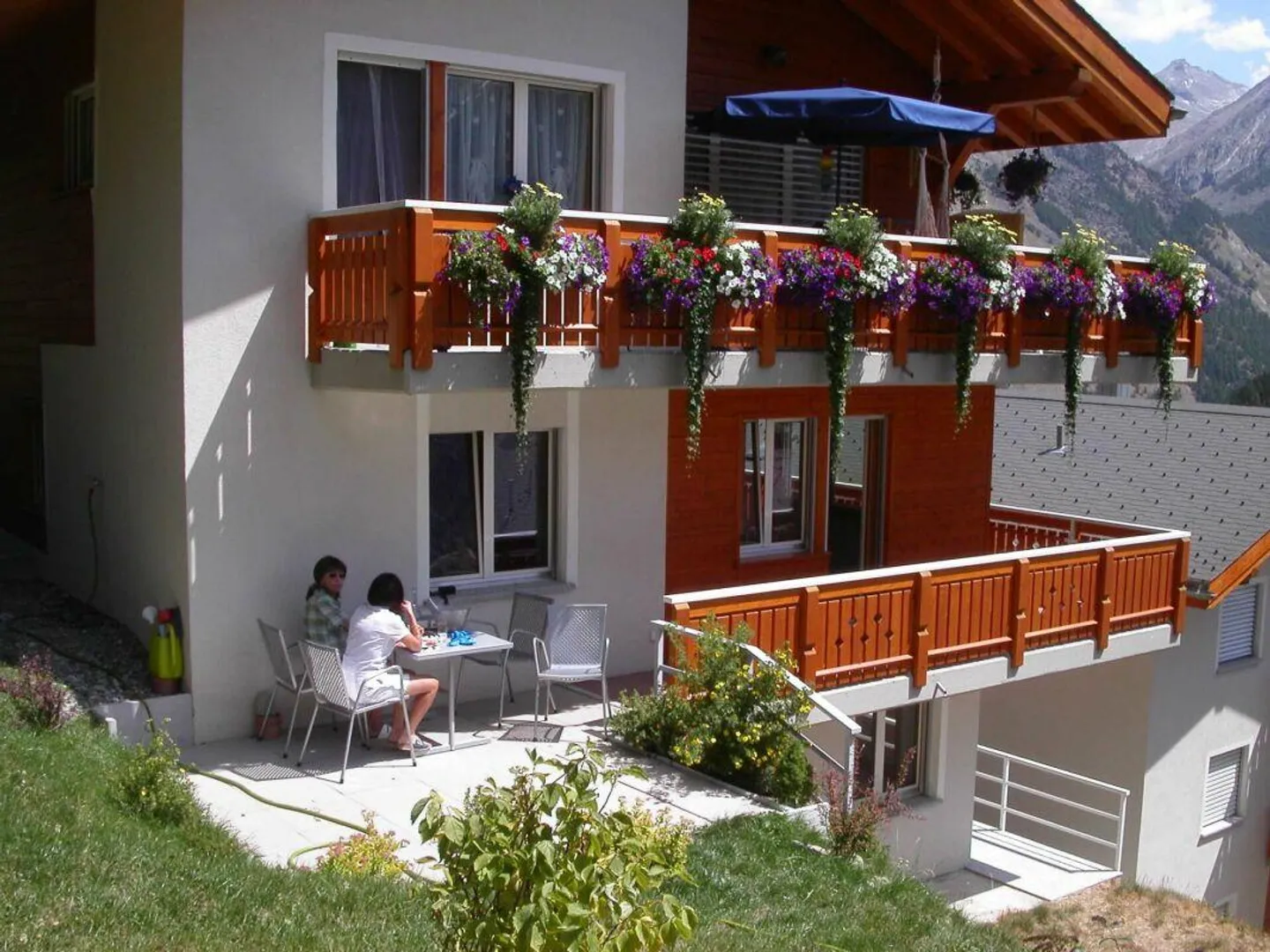 Stella unverbaubare 3.5 Zimmerwohnung mit Panoramablick! - Foto 1 di 16