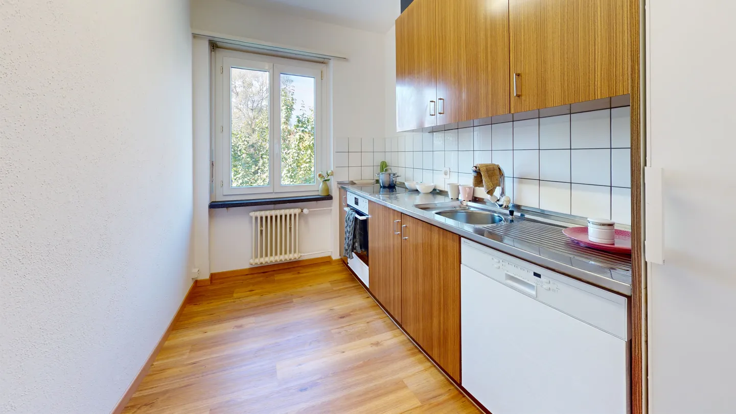 Kurze Wege, grosses Plus: Wohnen nahe am Puls der Stadt! - Foto 3 von 8