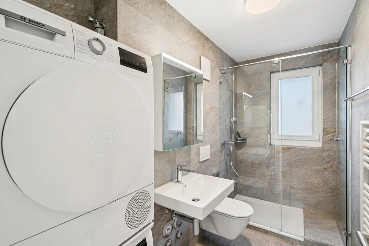Wohnen auf höchstem Niveau  Traumhafte 4.5-Zimmer-Maisonette nach T... - Foto 9 di 11