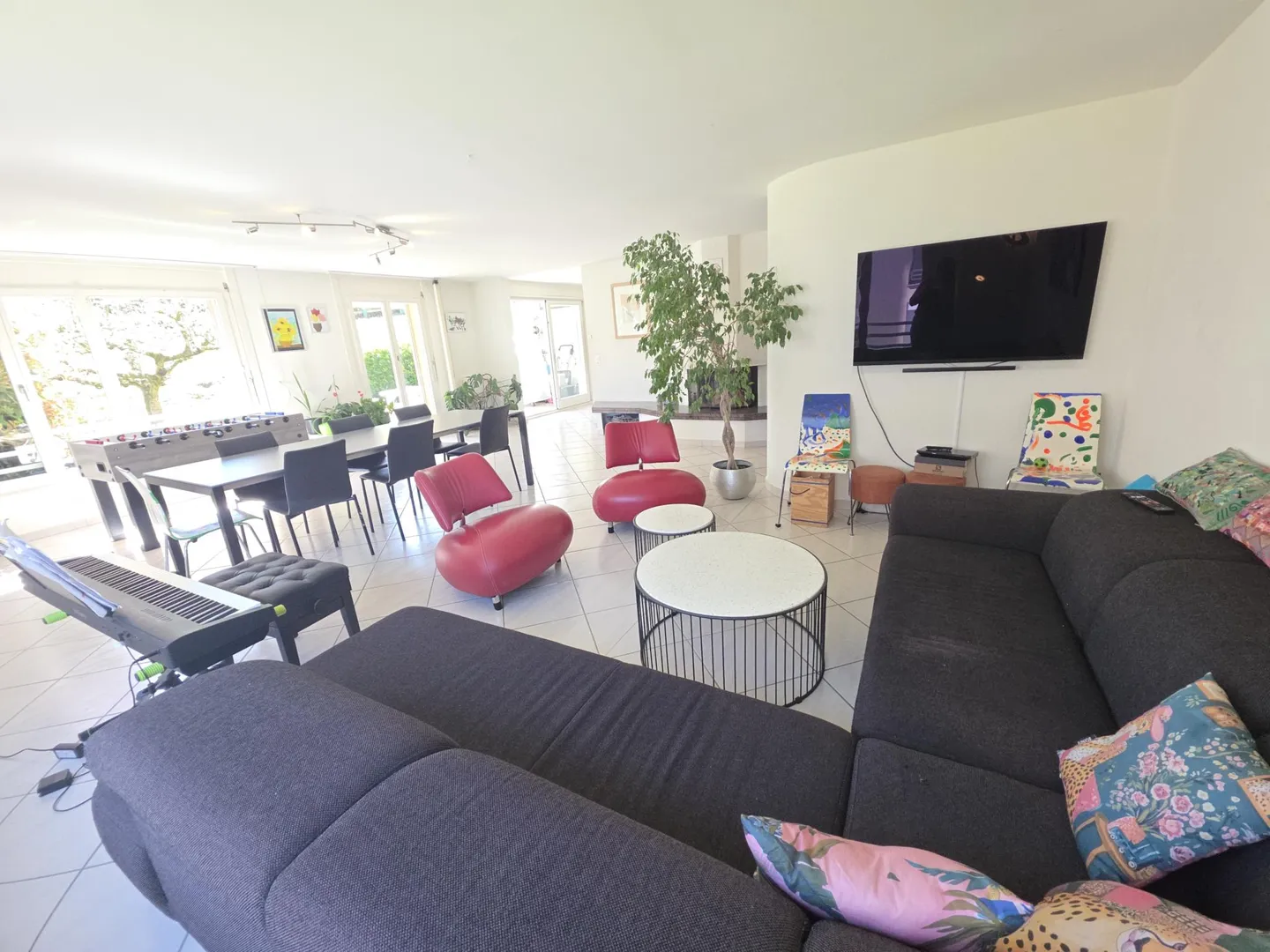 Superbe appartement spacieux de 5.5 pces avec jardin - Photo 2 sur 10