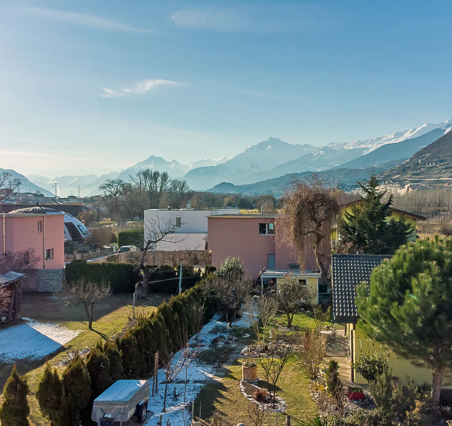 FOR RENT SPLENDID VILLA 5.5 ROOMS IN GRANGES-SIERRE - Photo 2 of 11