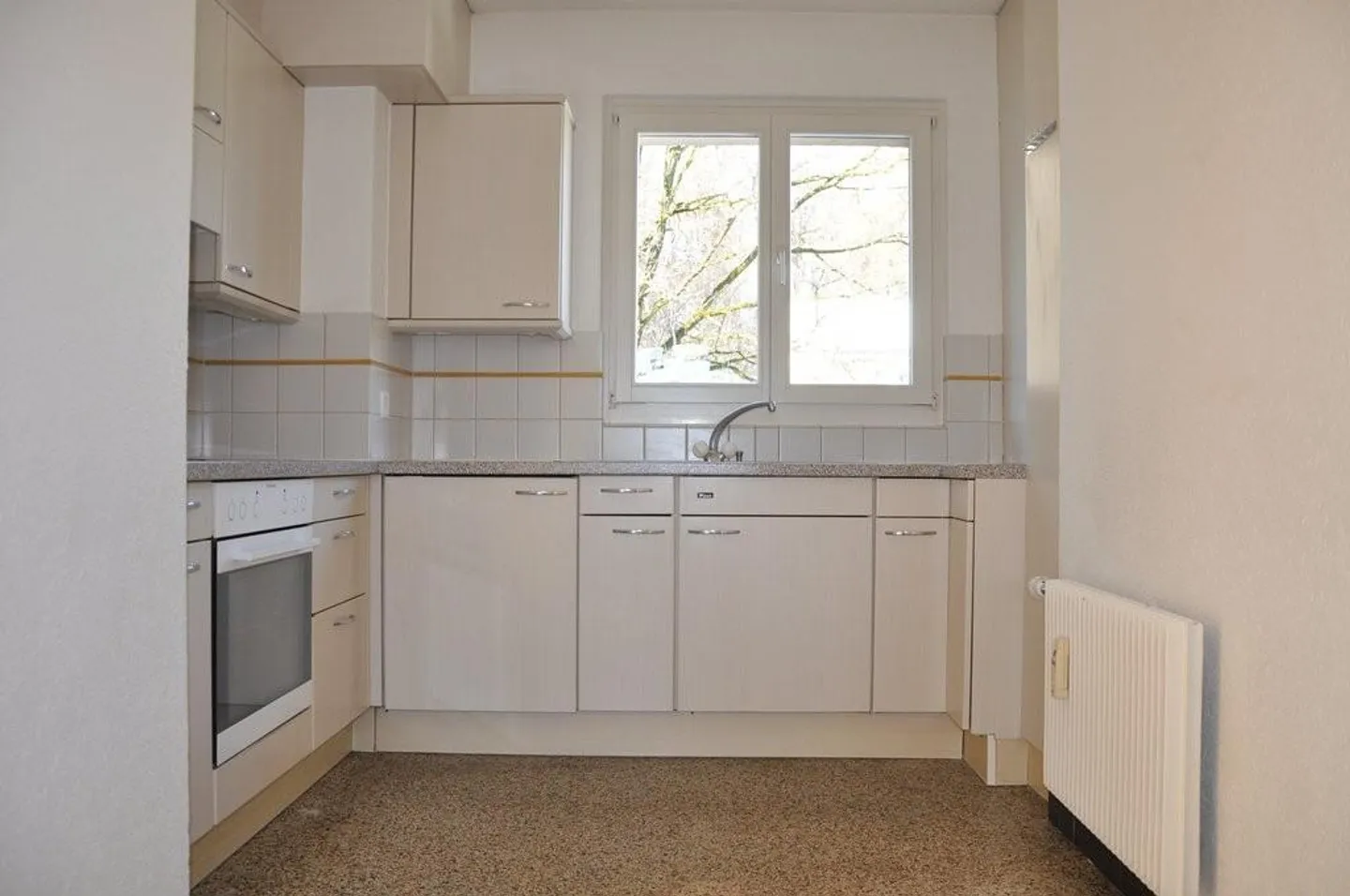 Cozy apartment in a quiet location - Photo 3 of 6