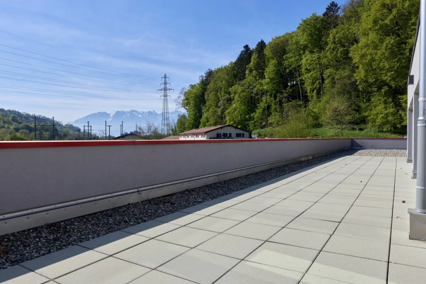 Bella superficie amministrativa con grande terrazza di 200 m2! - Foto 8 di 10