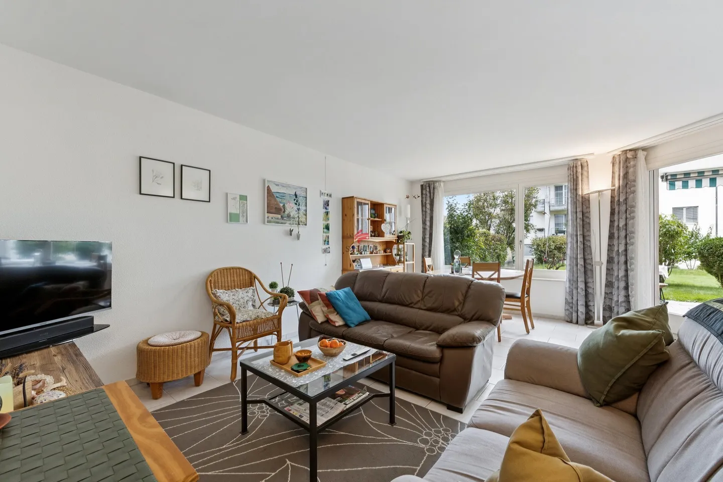 Komfortables Zuhause mit Garten - Foto 2 von 10