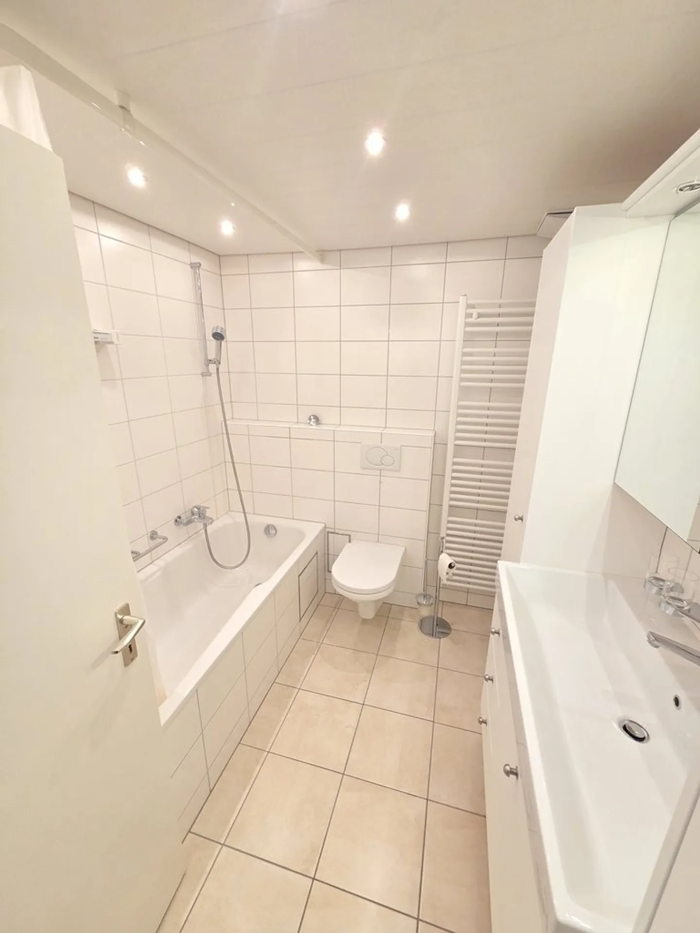 Spacious 3.5-room apartment in a magnificent property - Photo 4 of 12