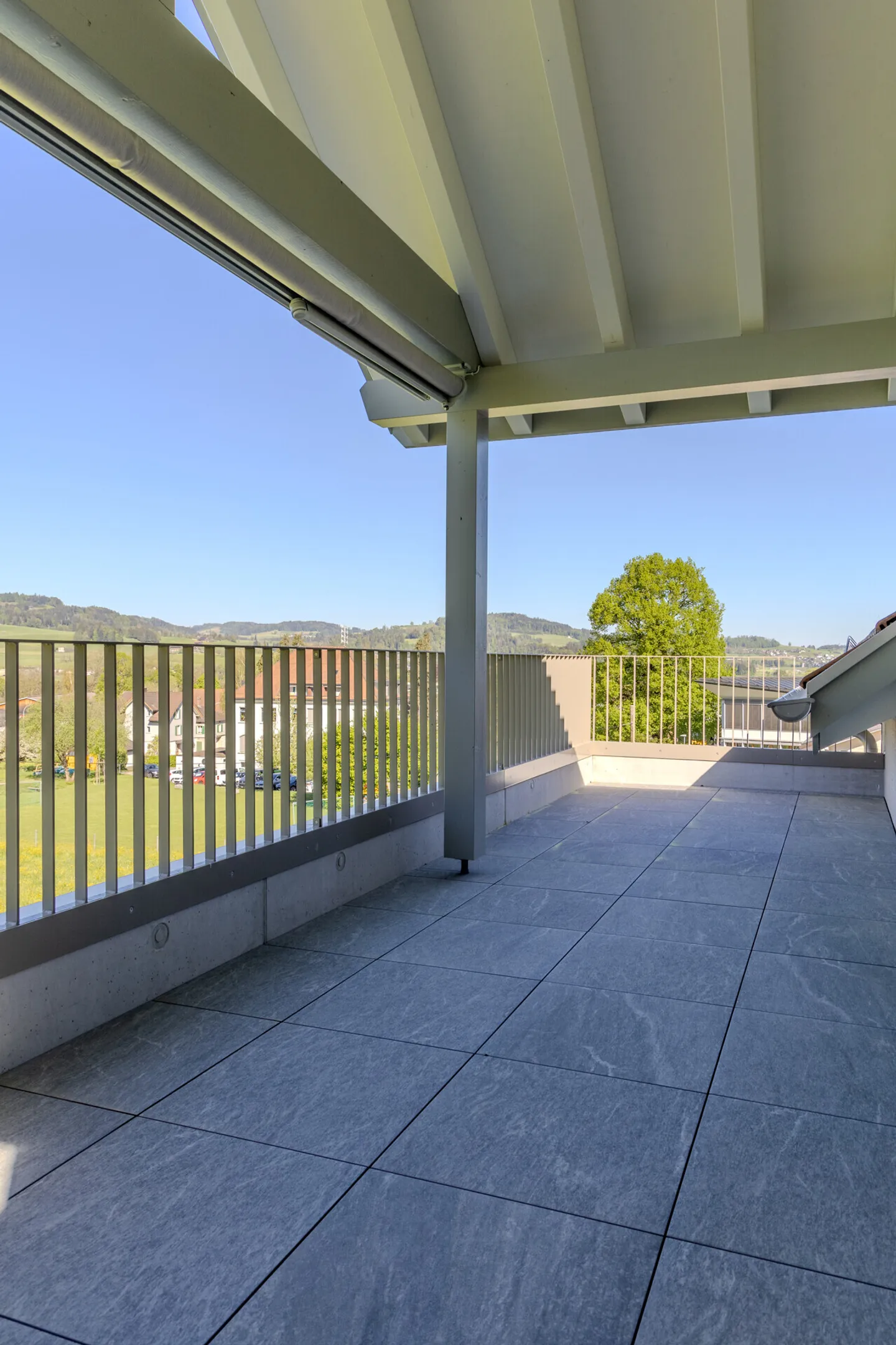 Penthouse exclusif avec terrasse - Photo 3 sur 11