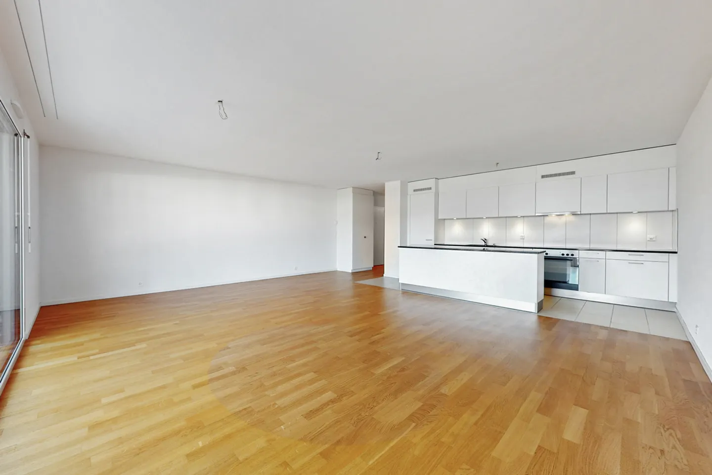 Modern Accommodation - Photo 1 of 11