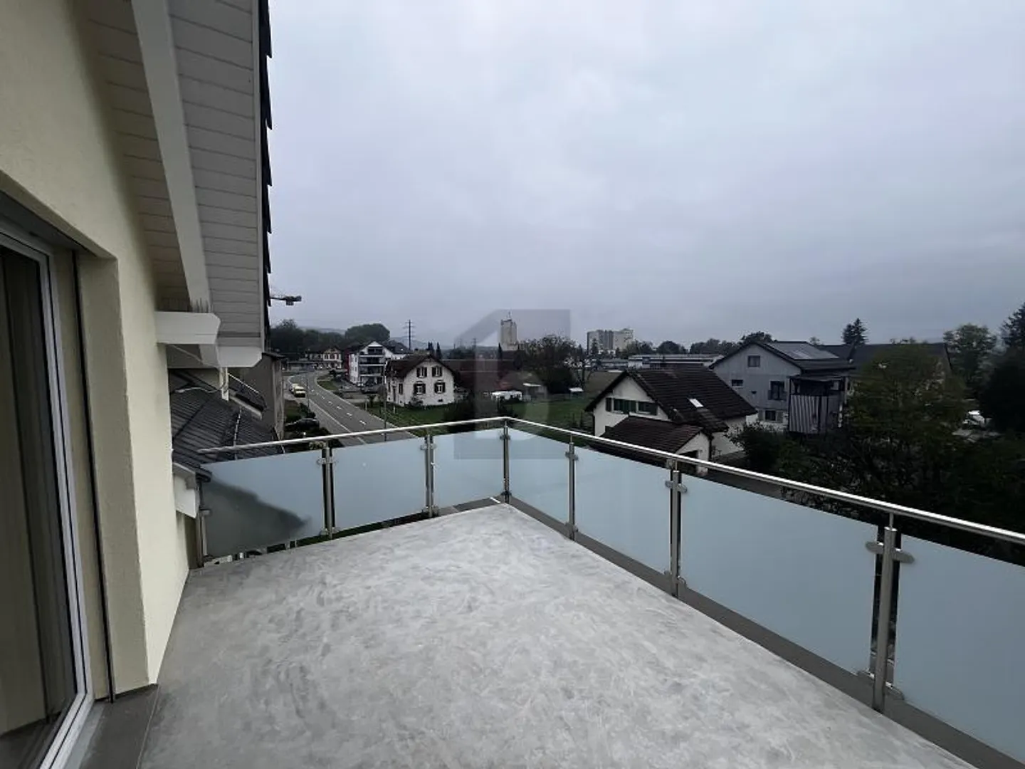 Geräumiges Penthouse mit Balkonen - Foto 1 von 6