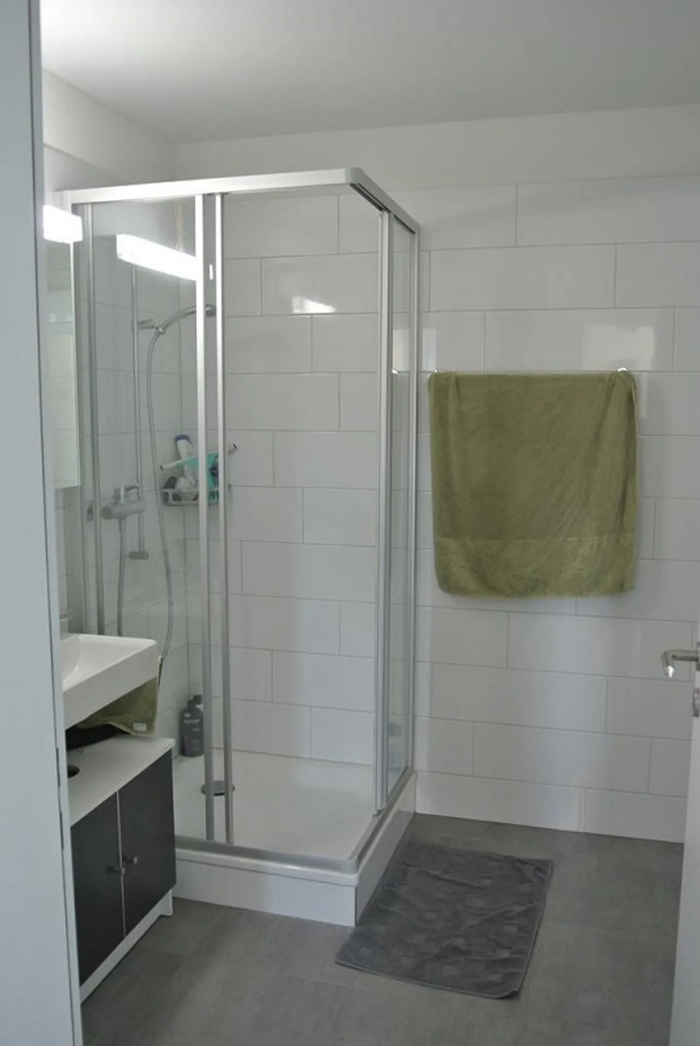 Modern 4.5-room apartment with two balconies in Winterthur-Töss - Photo 8 of 10