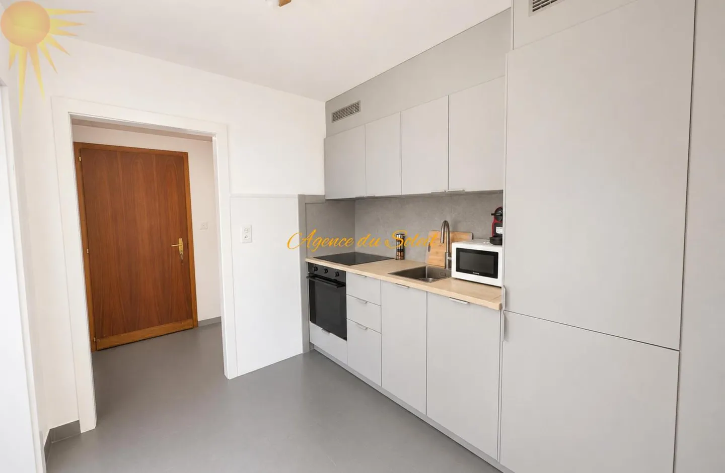 Zu vermieten (Wintersaison) dieses gemütliche und geräumige Studio im Zentrum von Crans! - Foto 6 von 13