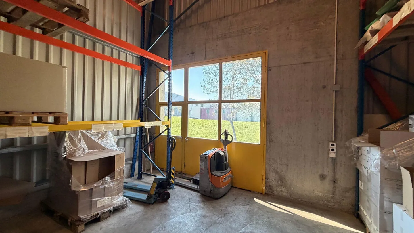 Grosszügige Lagerfläche in Burgdorf - Foto 7 von 11