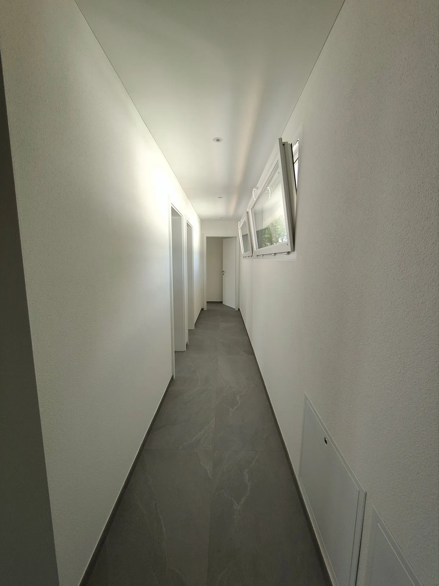 Nouvelles maisons individuelles avec jardin à Moleno - Photo 16 sur 25