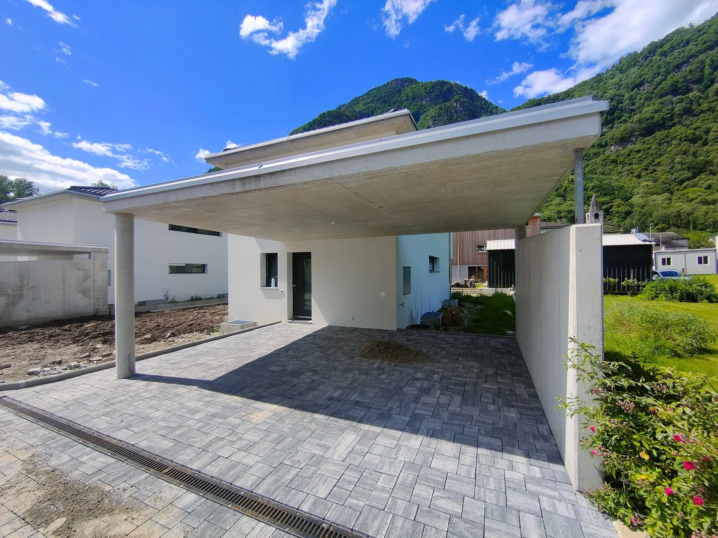 Nouvelles maisons individuelles avec jardin à Moleno - Photo 5 sur 25