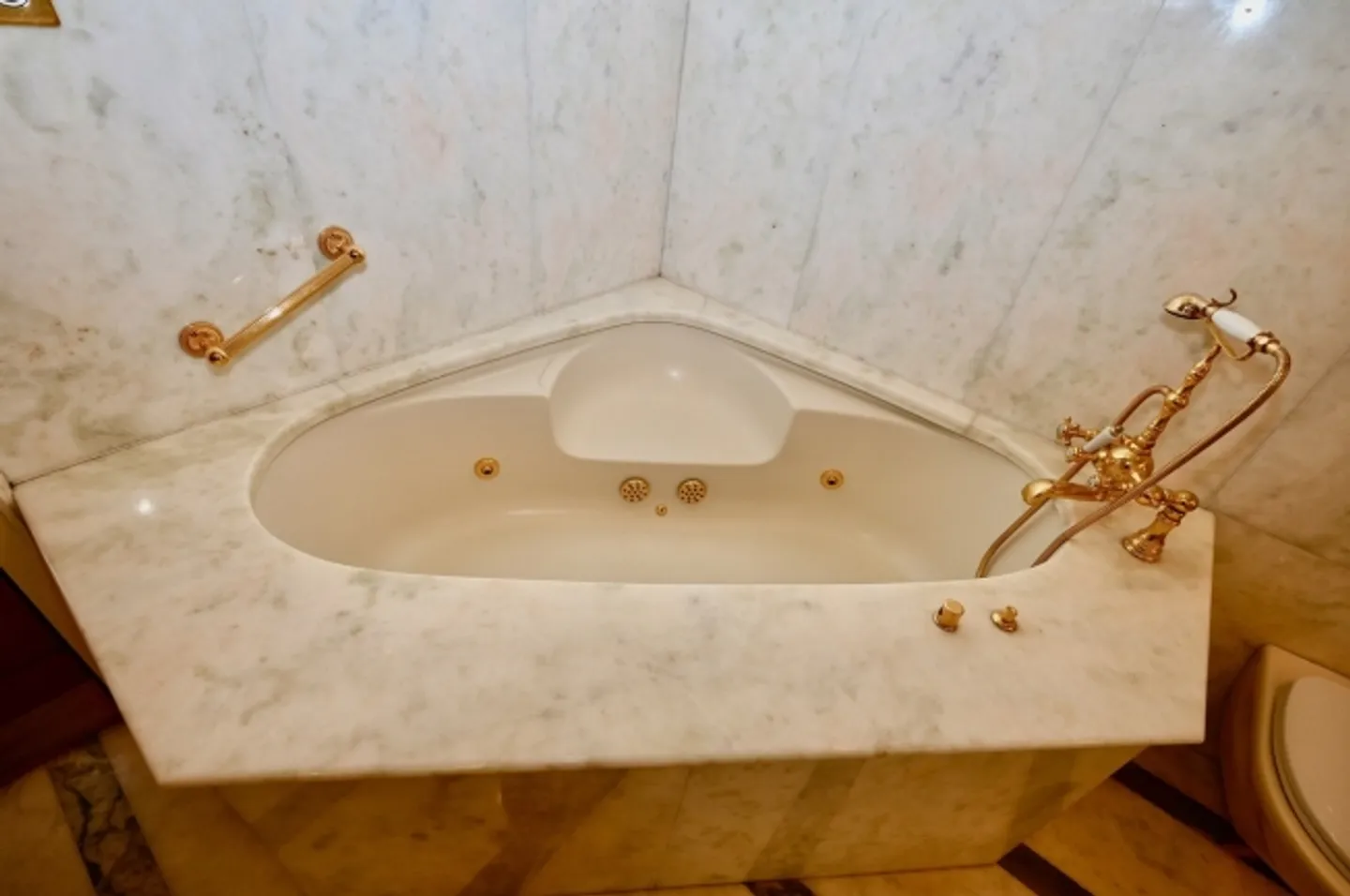 «5.5 Room apartment» - Photo 15 sur 20