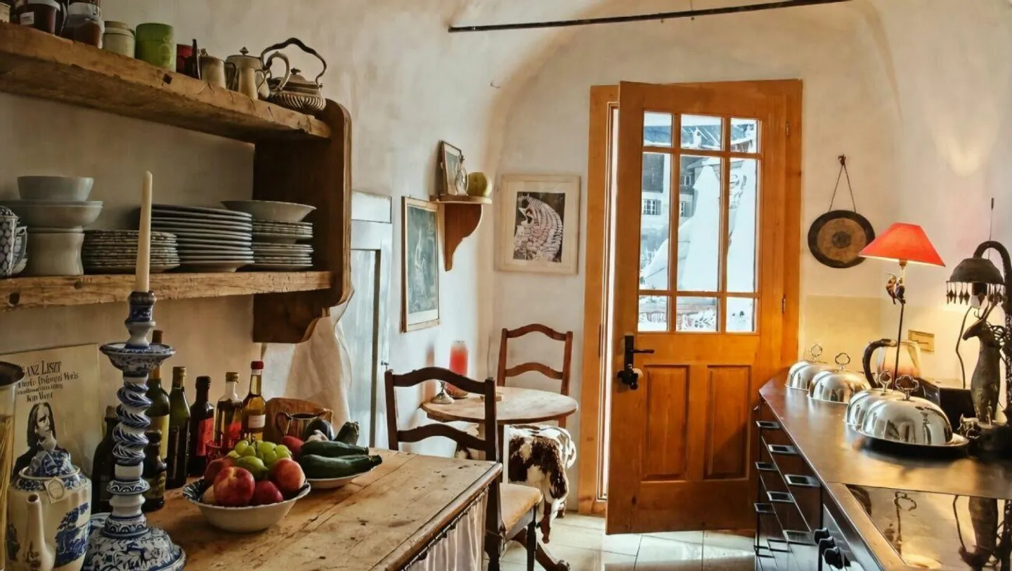 Occasione rara in Engadina. Rarità - Unità residenziale caratteristica con grande terrazza soleggiata, orientamento a sud e vista panoramica non ostacolata - Foto 5 di 7