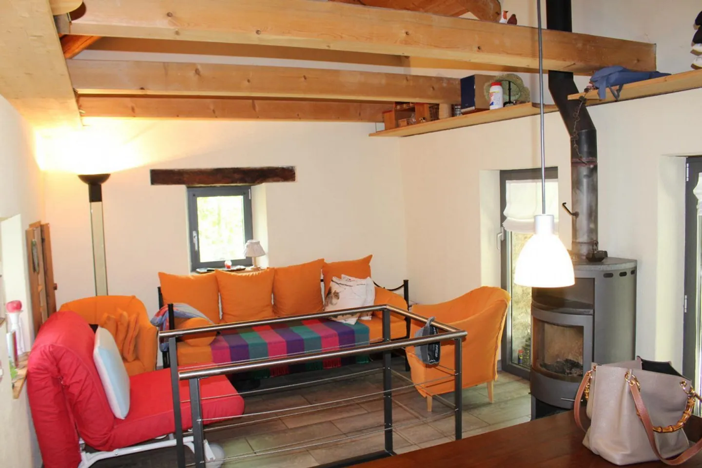 Maison rustique de 3 pièces avec pergola et grand jardin - Photo 4 sur 11