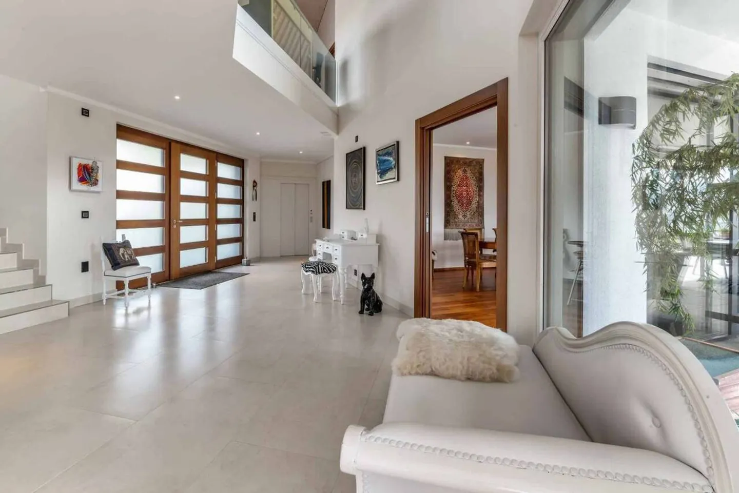 Luxury Chalet with Stunning Views - Photo 7 of 13