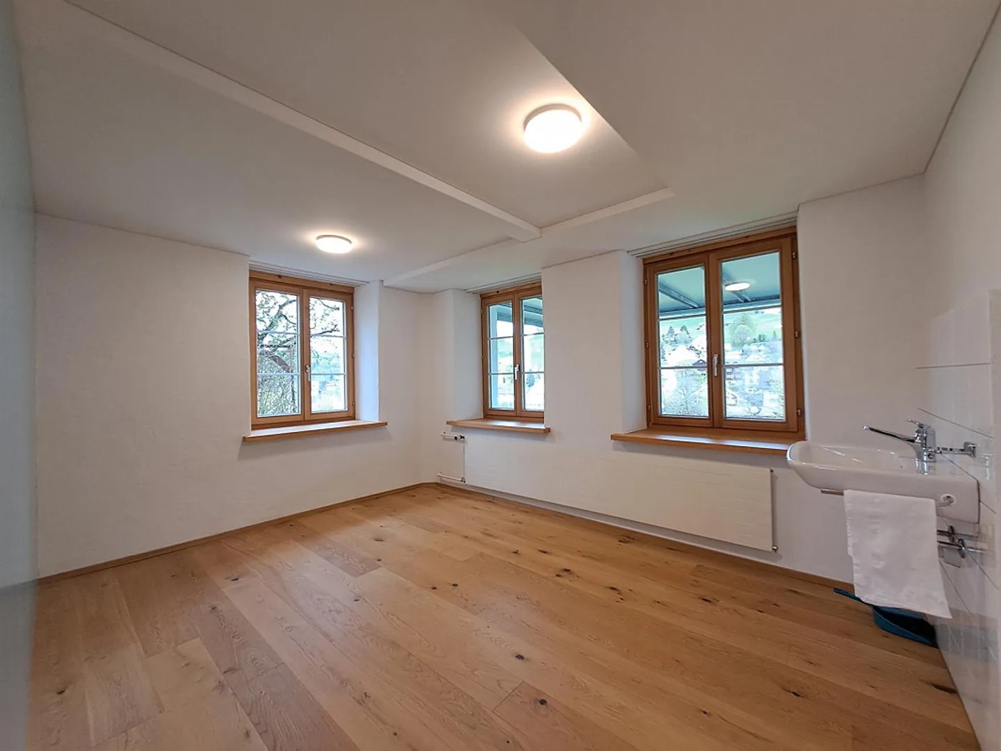 Bright Office / Studio / Practice Room - Photo 2 of 6