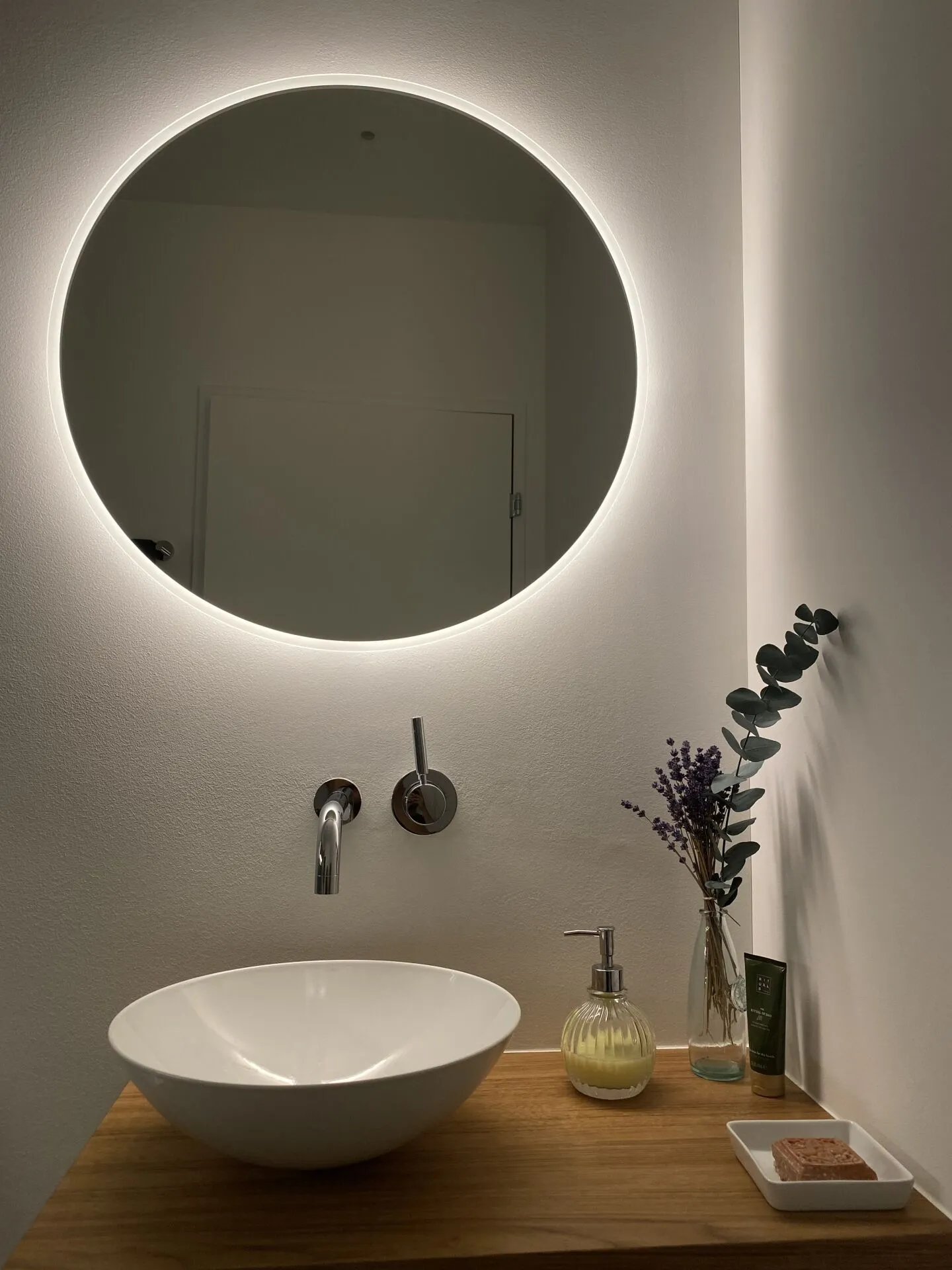 Appartamento smart home arredato esclusivo di 3,5 stanze con vista panoramica - Foto 3 di 5